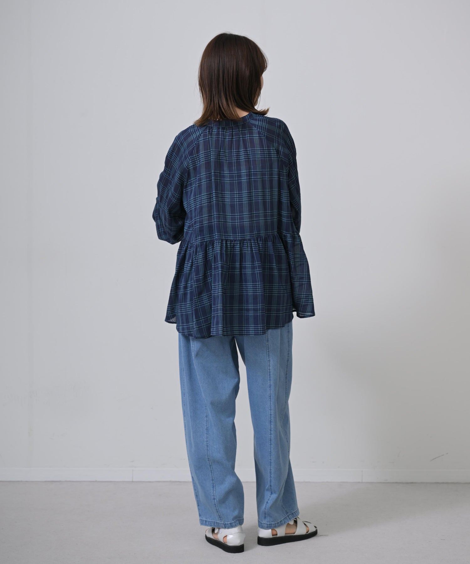 ネイビー　model：H167