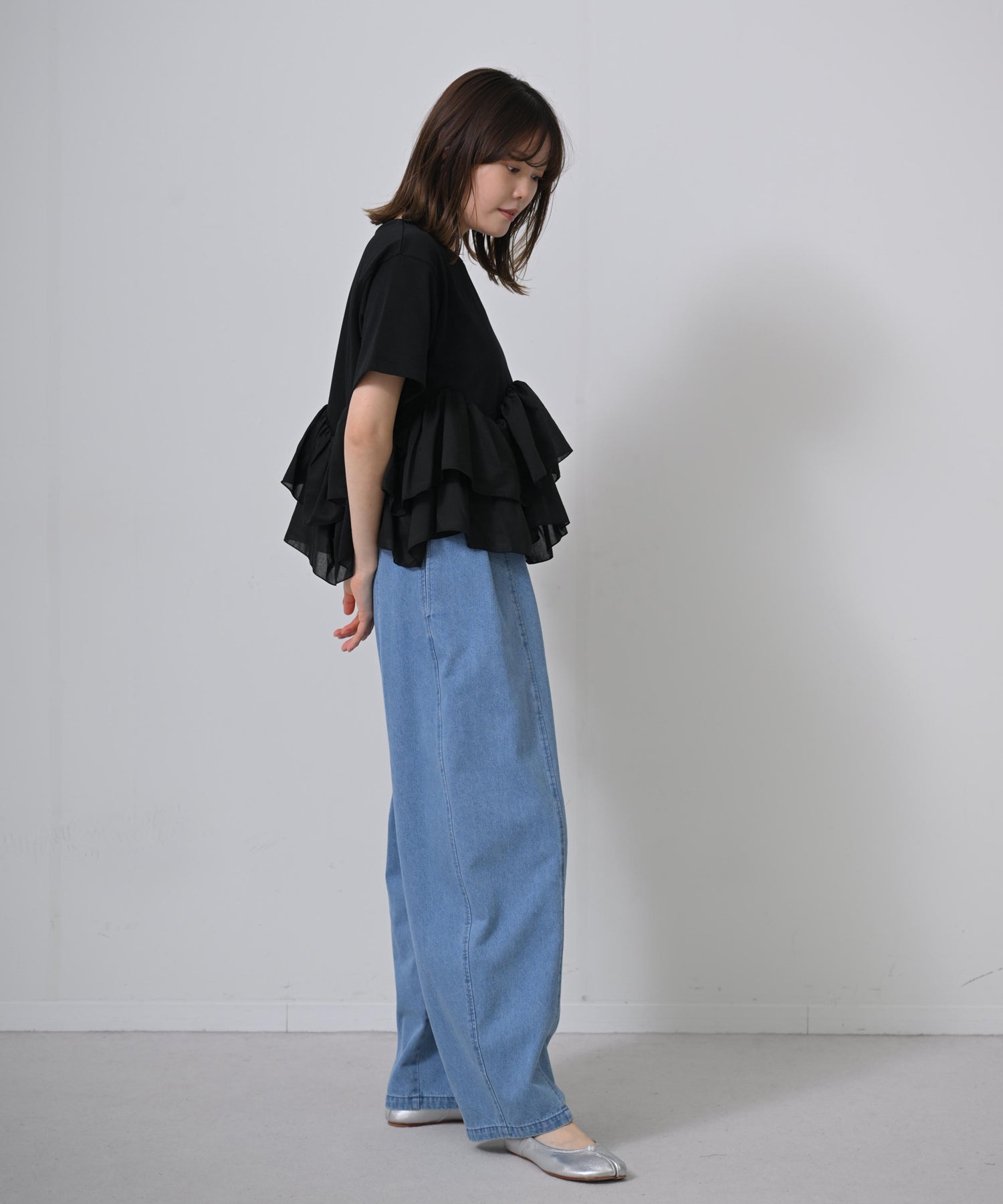 ブラック　model：H167