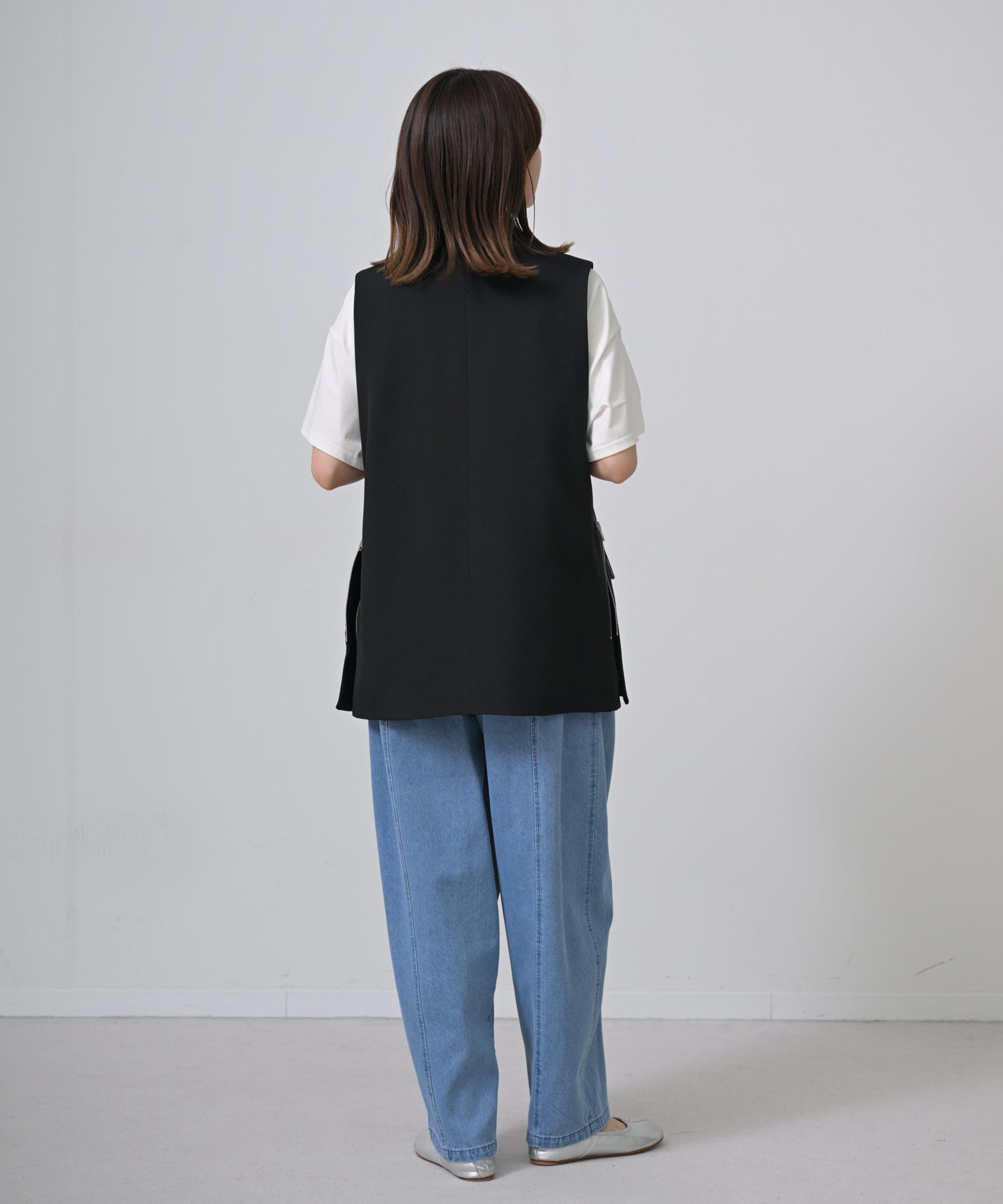 ブラック　model：H167