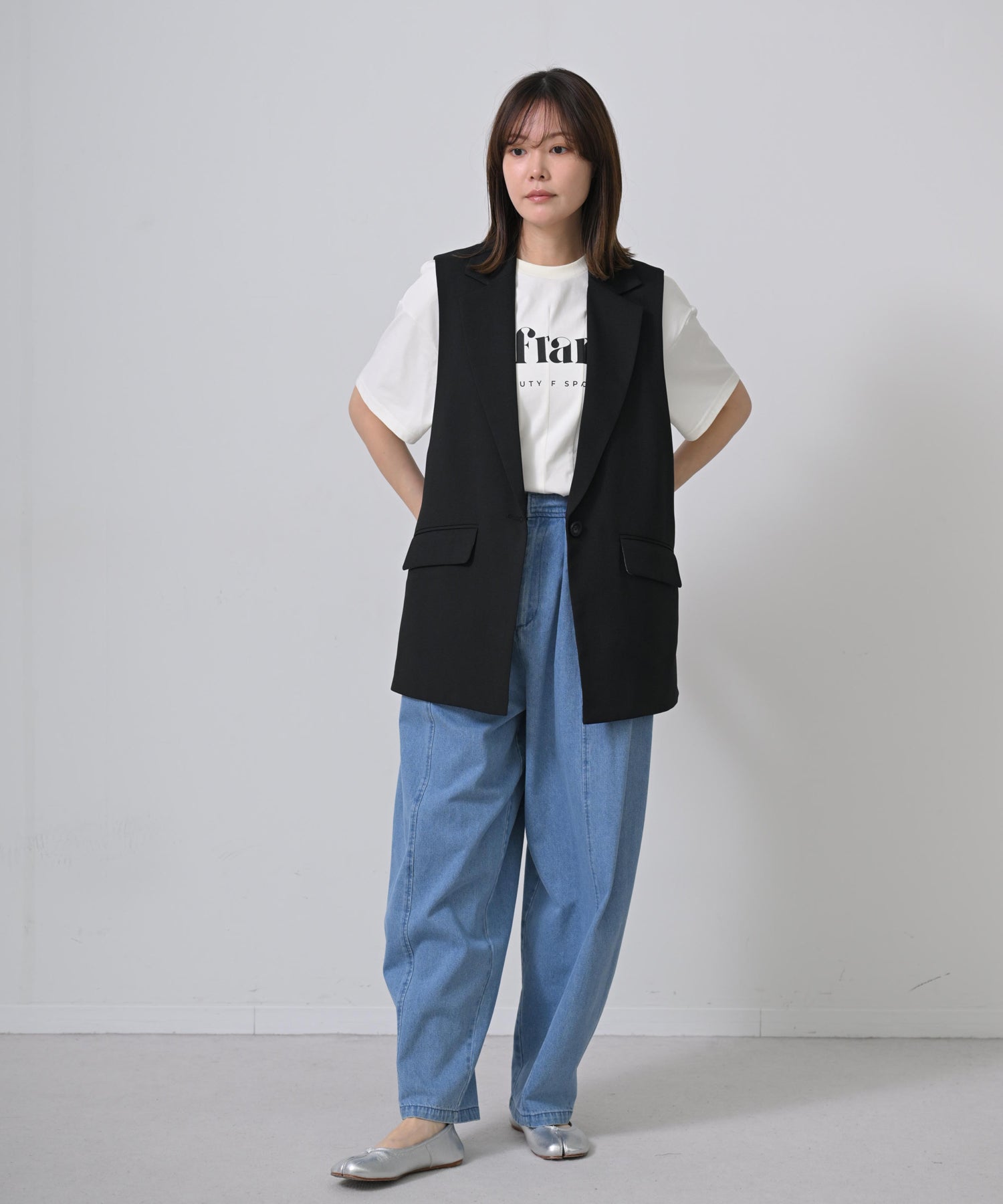 ブラック　model：H167