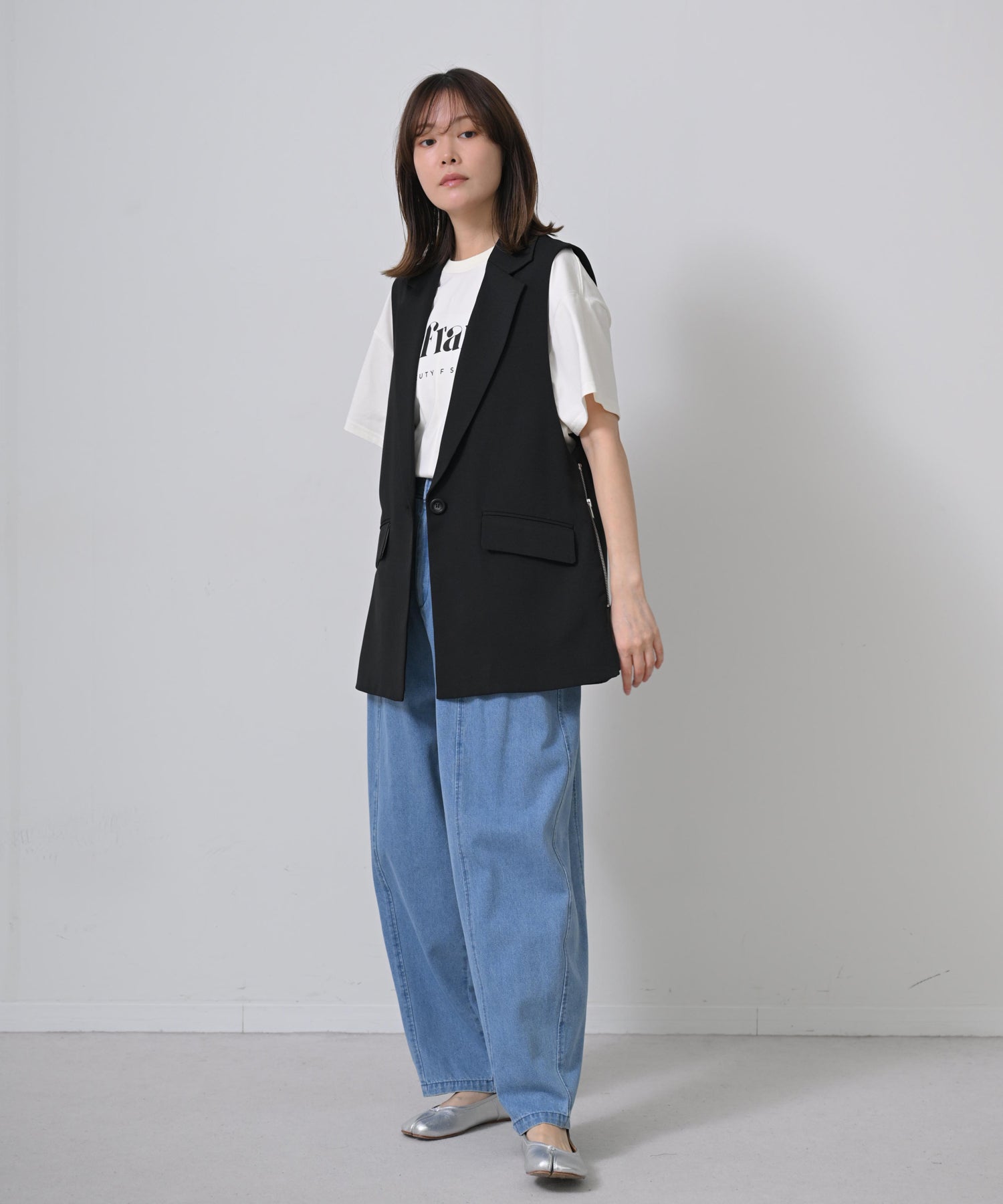 ブラック　model：H167