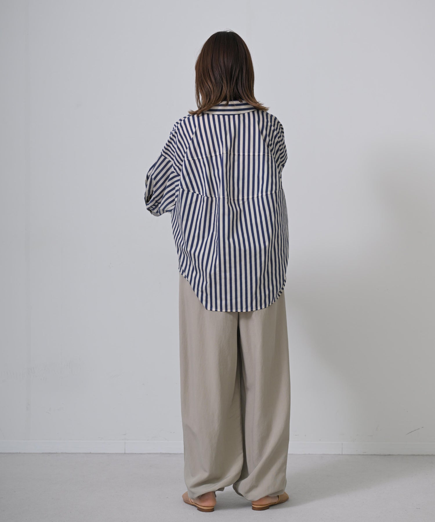 ネイビー×オフ　model：H167