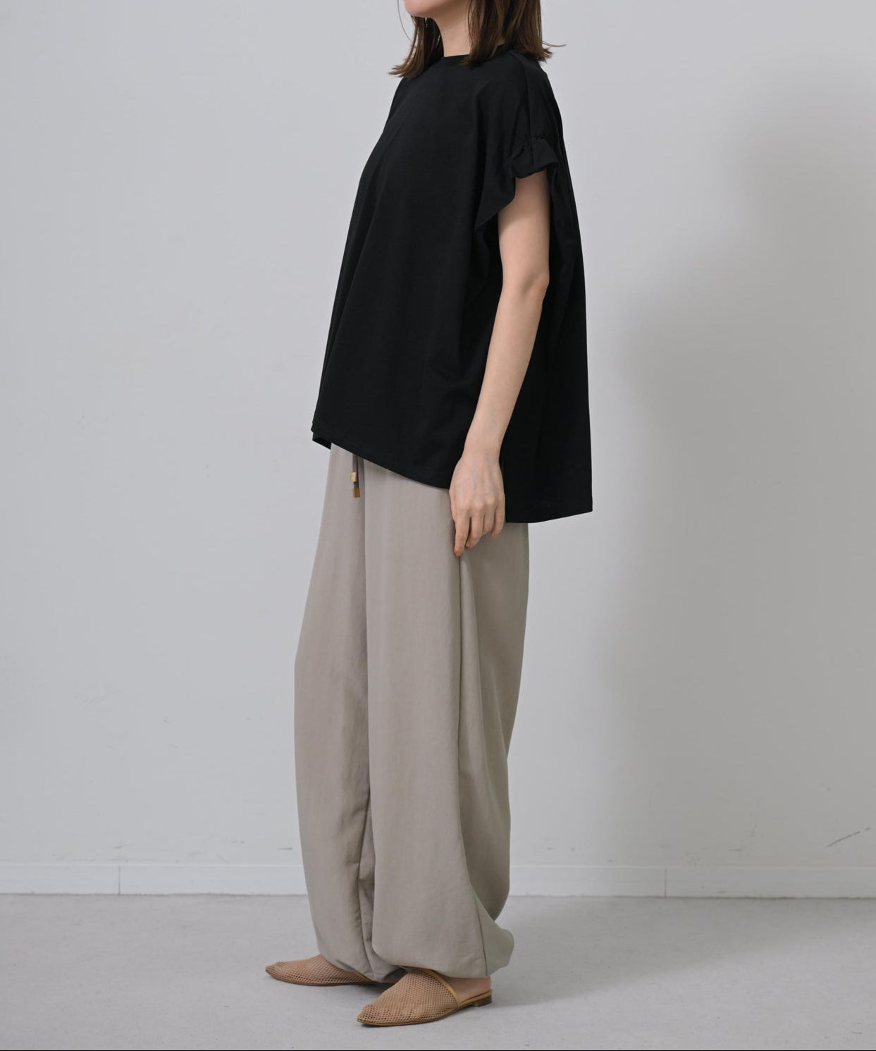ブラック　model：H167
