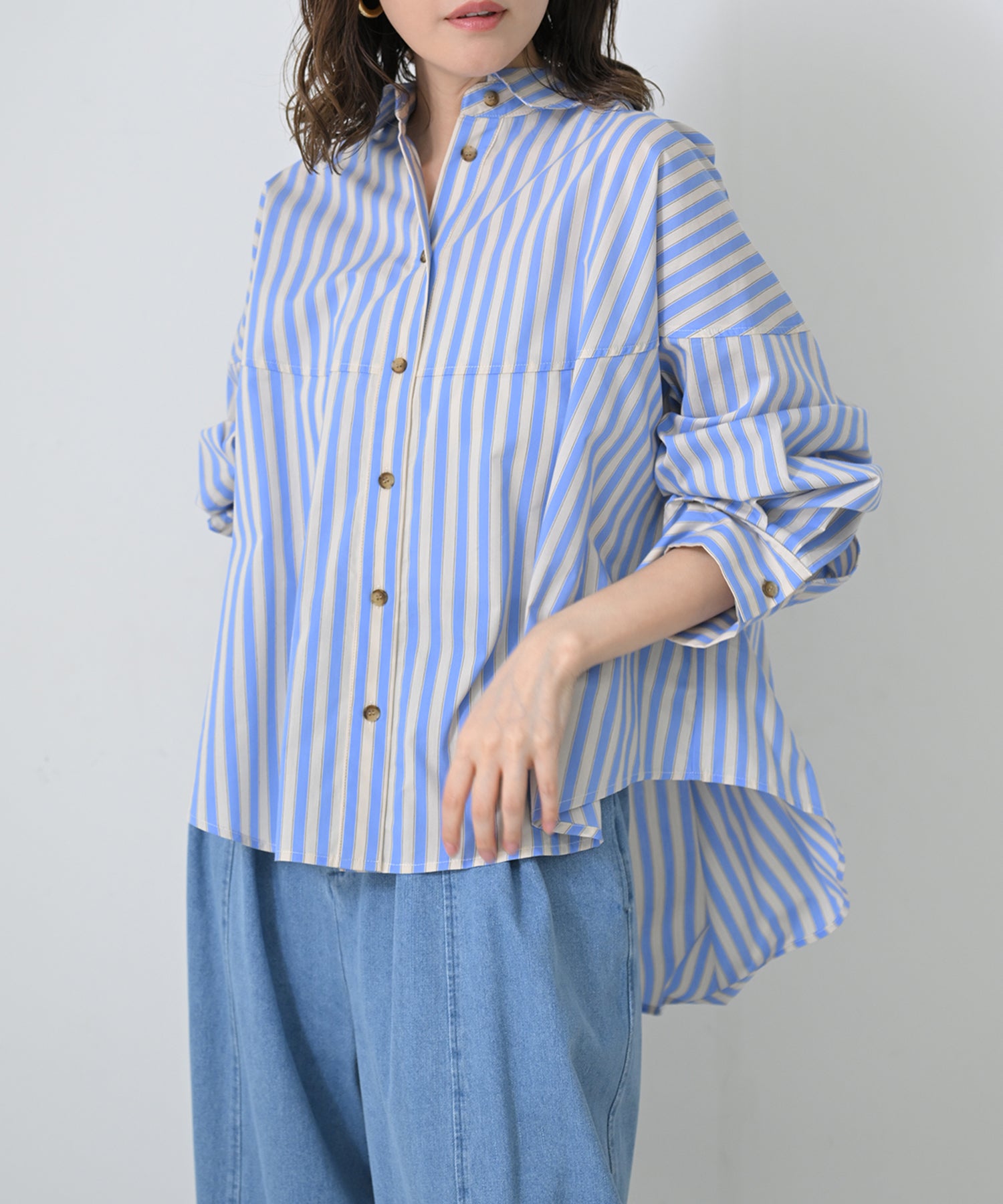 人気のため再生産】Stripe Sleeve Button-up Blouse