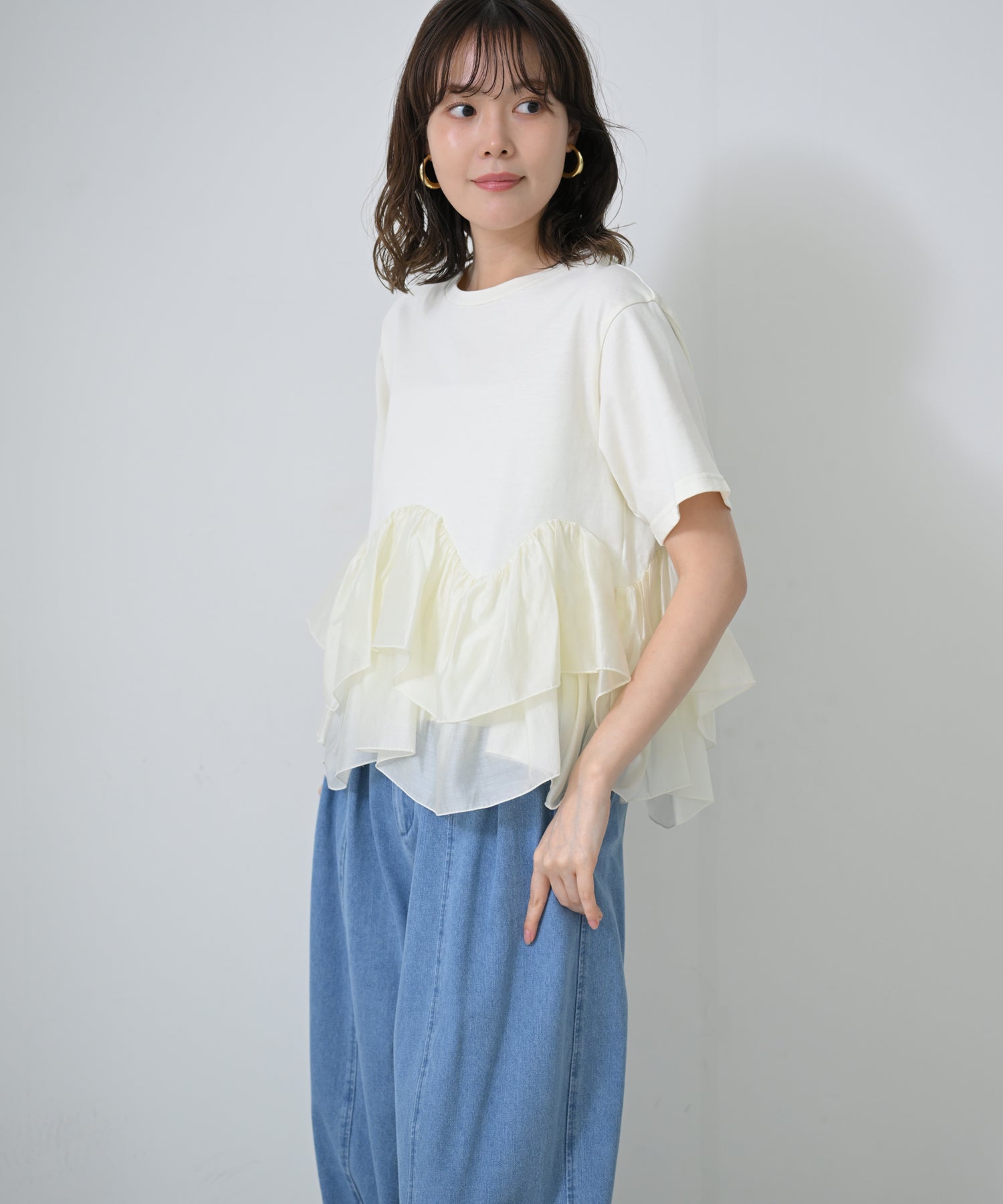オフホワイト　model：H167