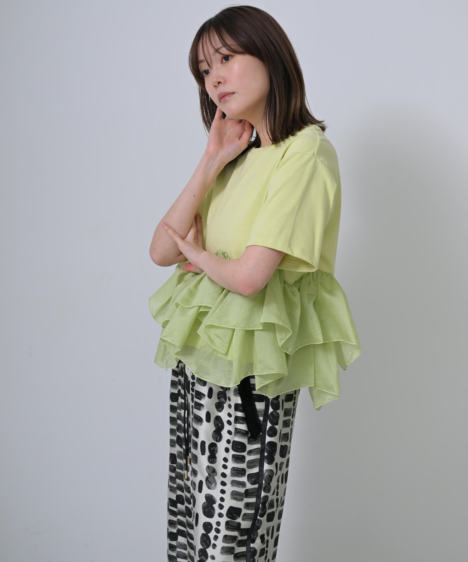Frill-Hem Short Sleeve Tops