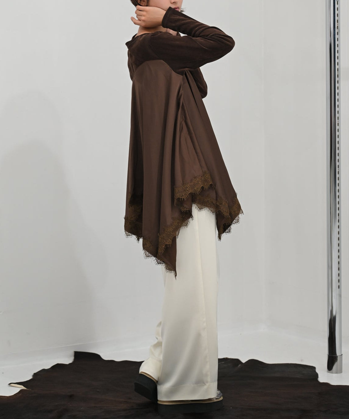 ブラウン　model：H166cm