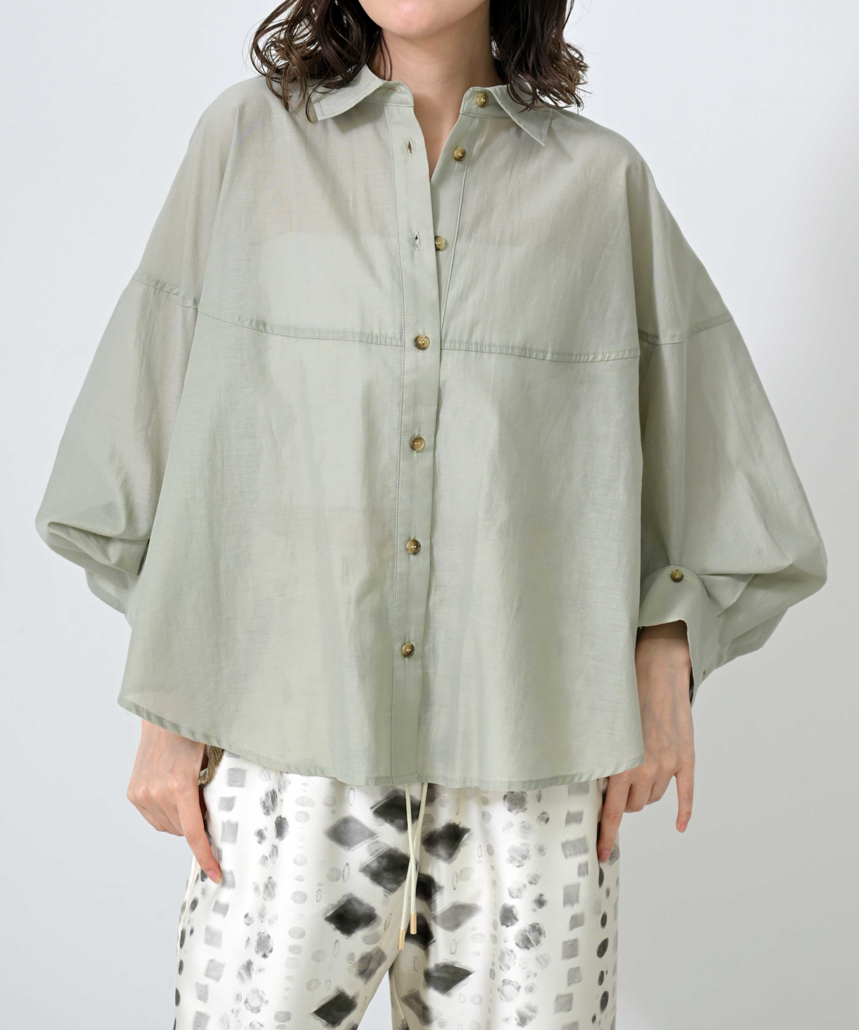 グリーン　model：H167