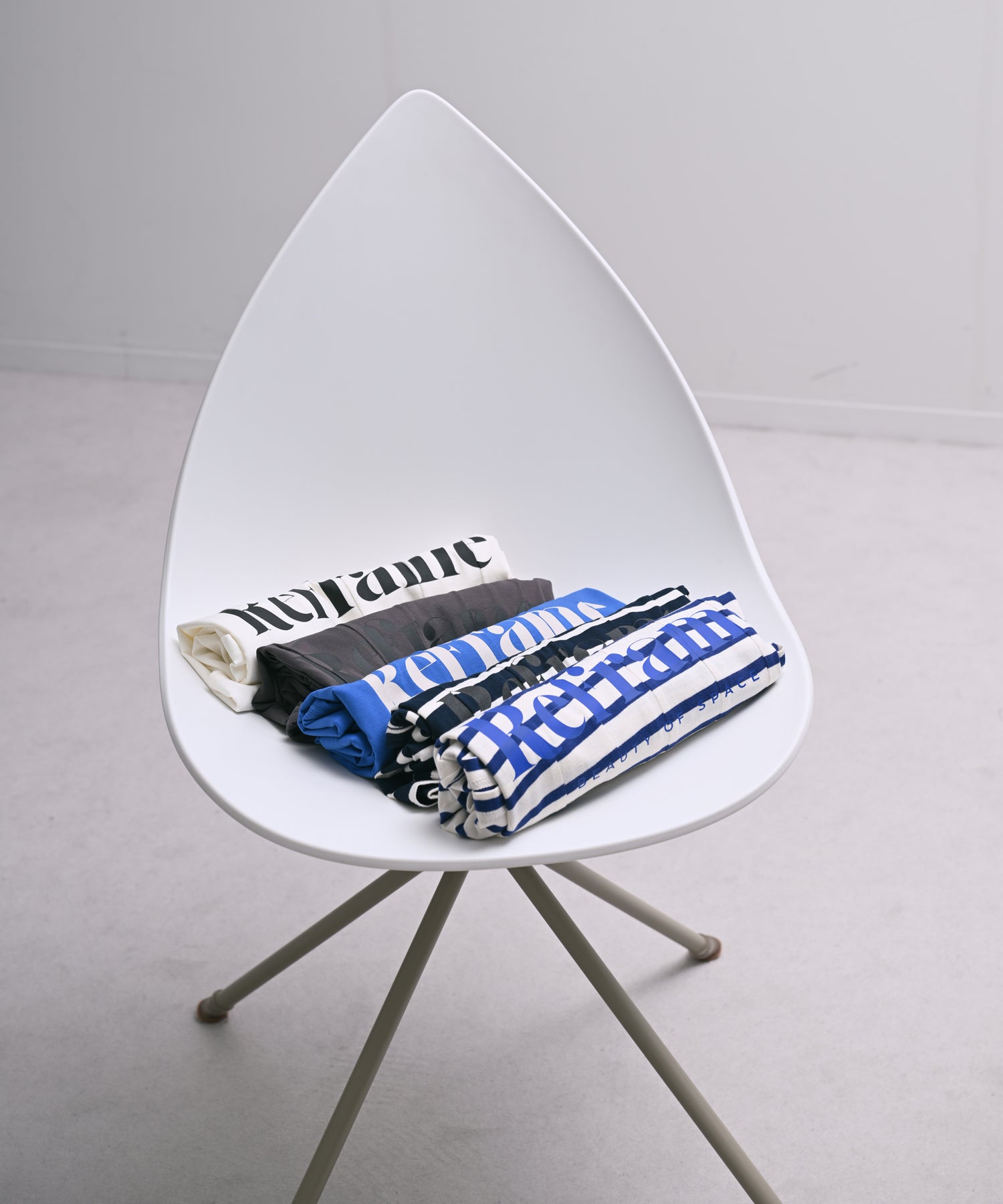 Reframe Logo Relax T-Shirt