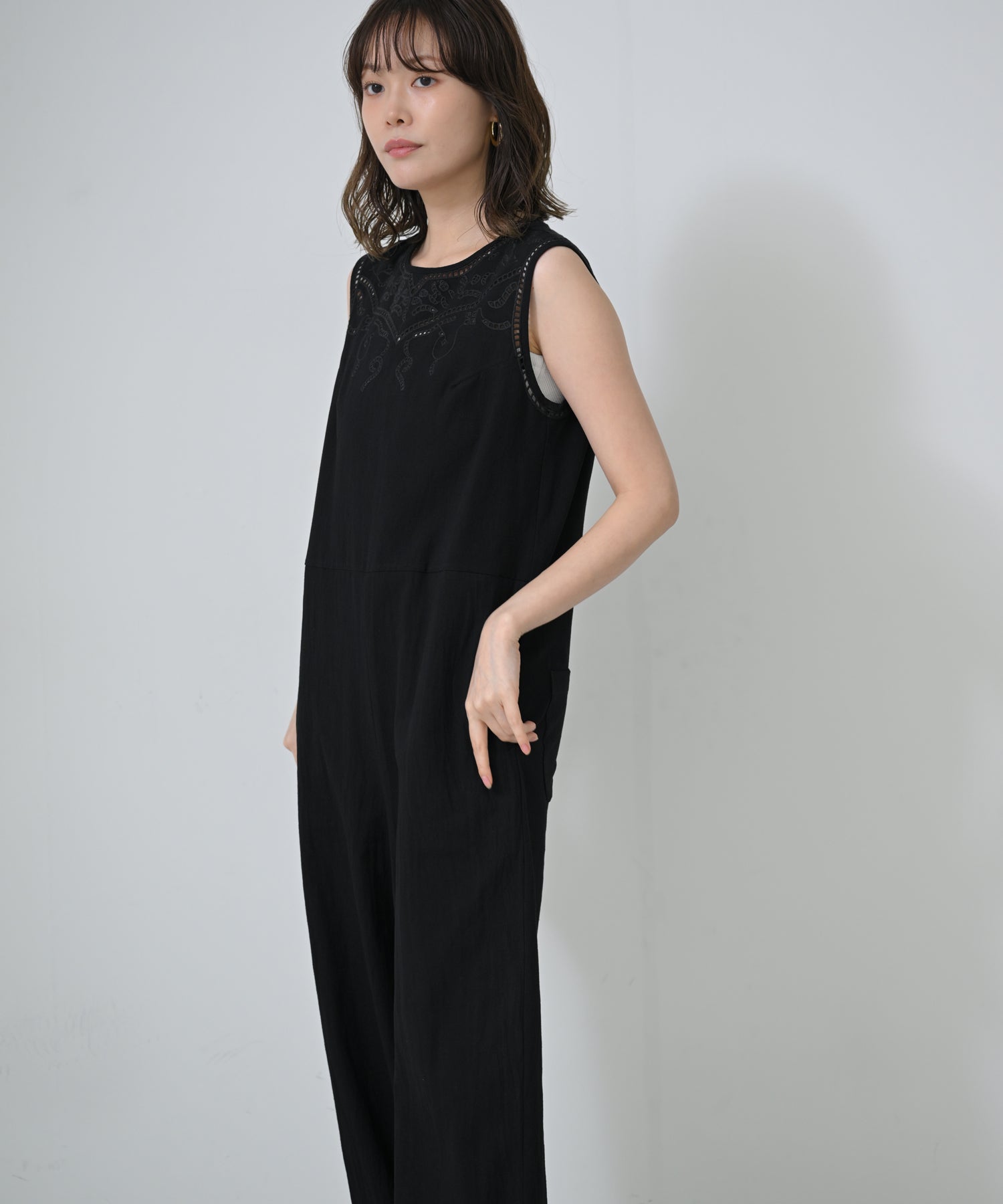ブラック　model：H167