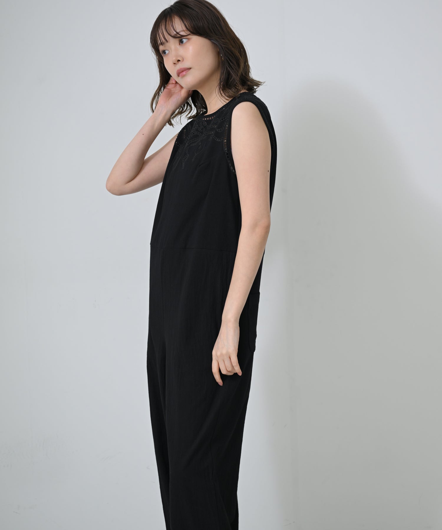 ブラック　model：H167