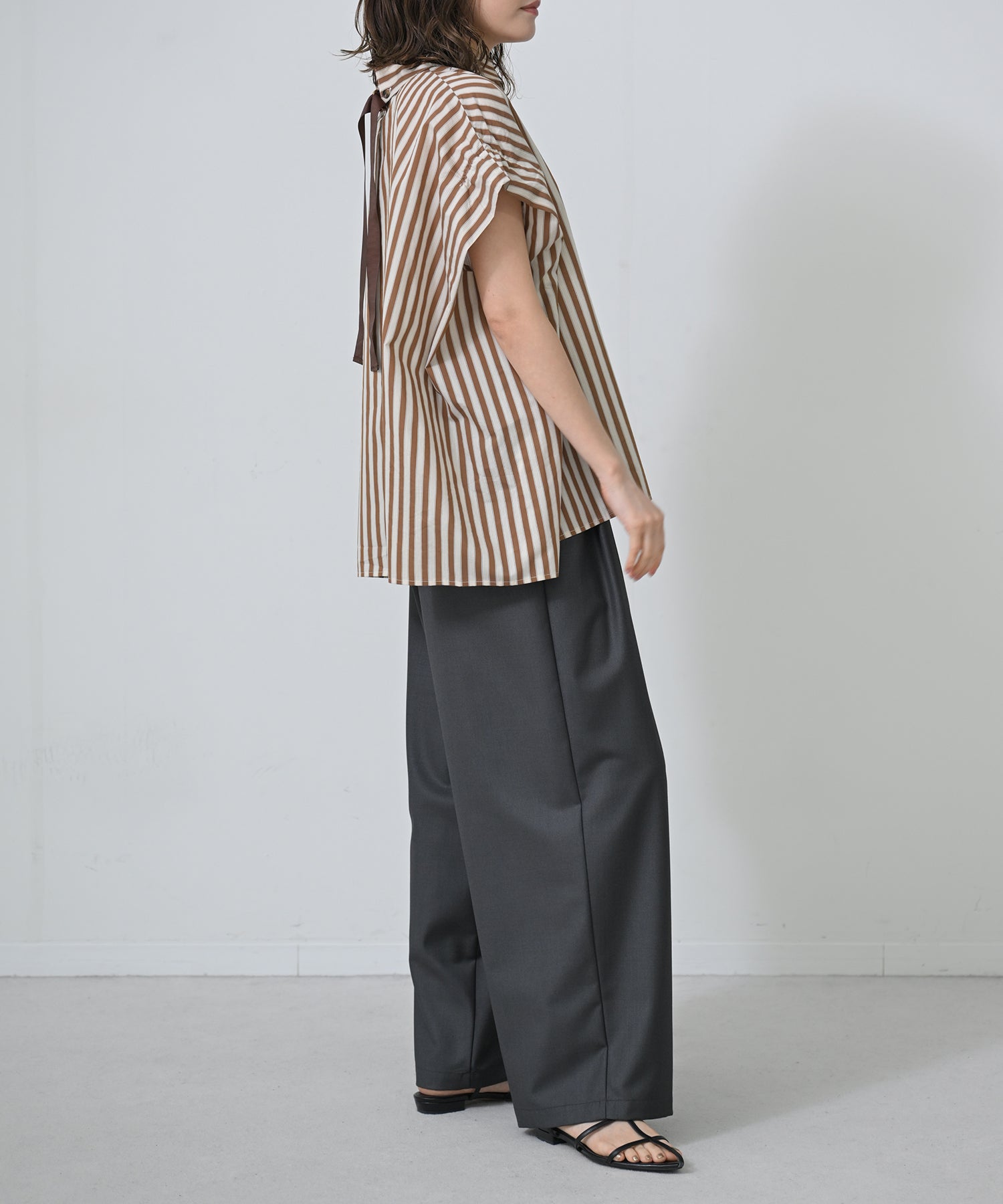 アメリヴィンテージ　HAOKAN BACK RIBBON BLOUSE 即完売のHAOKAN BACK RIBBON BLOUSEが緊急再販売決定♡ | 黒石奈央子