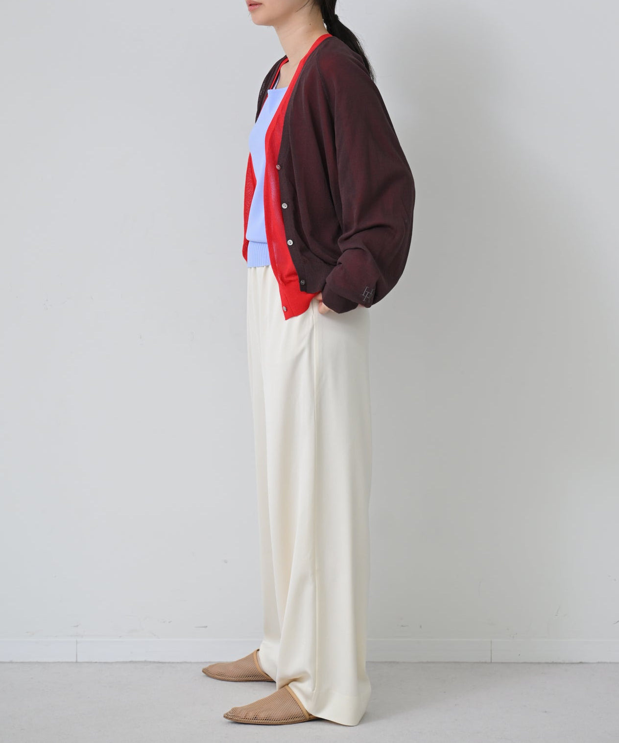ブラウン　model：H160