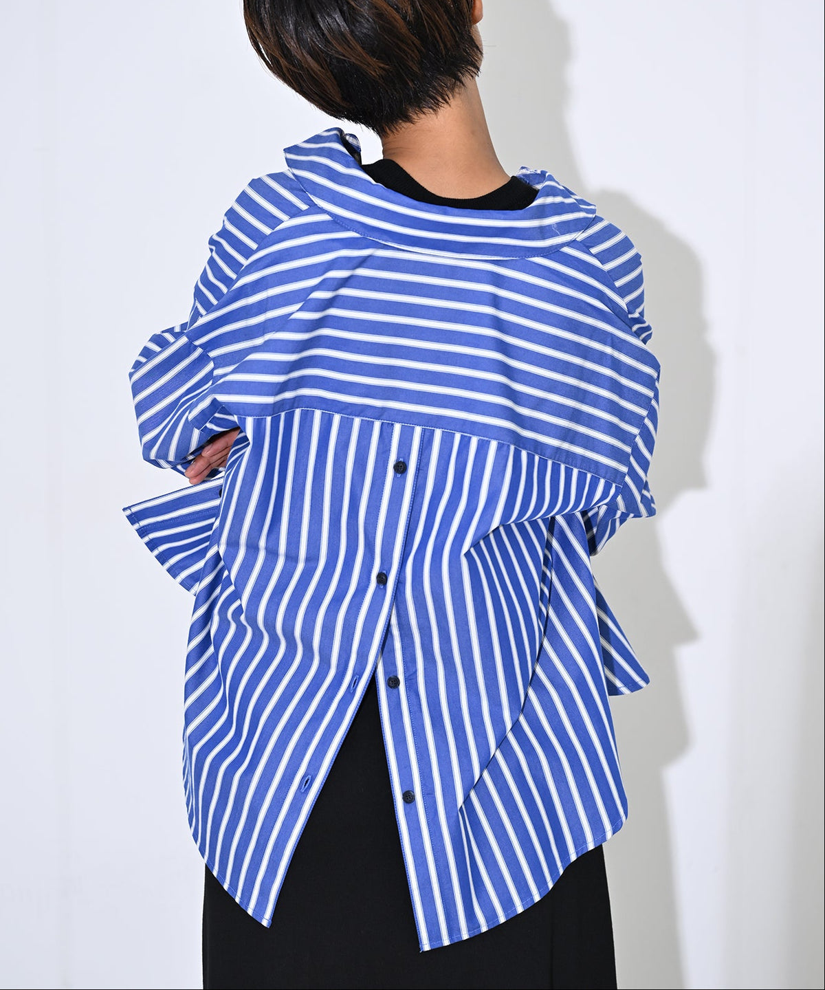 ブルー×オフホワイト　model：H166cm