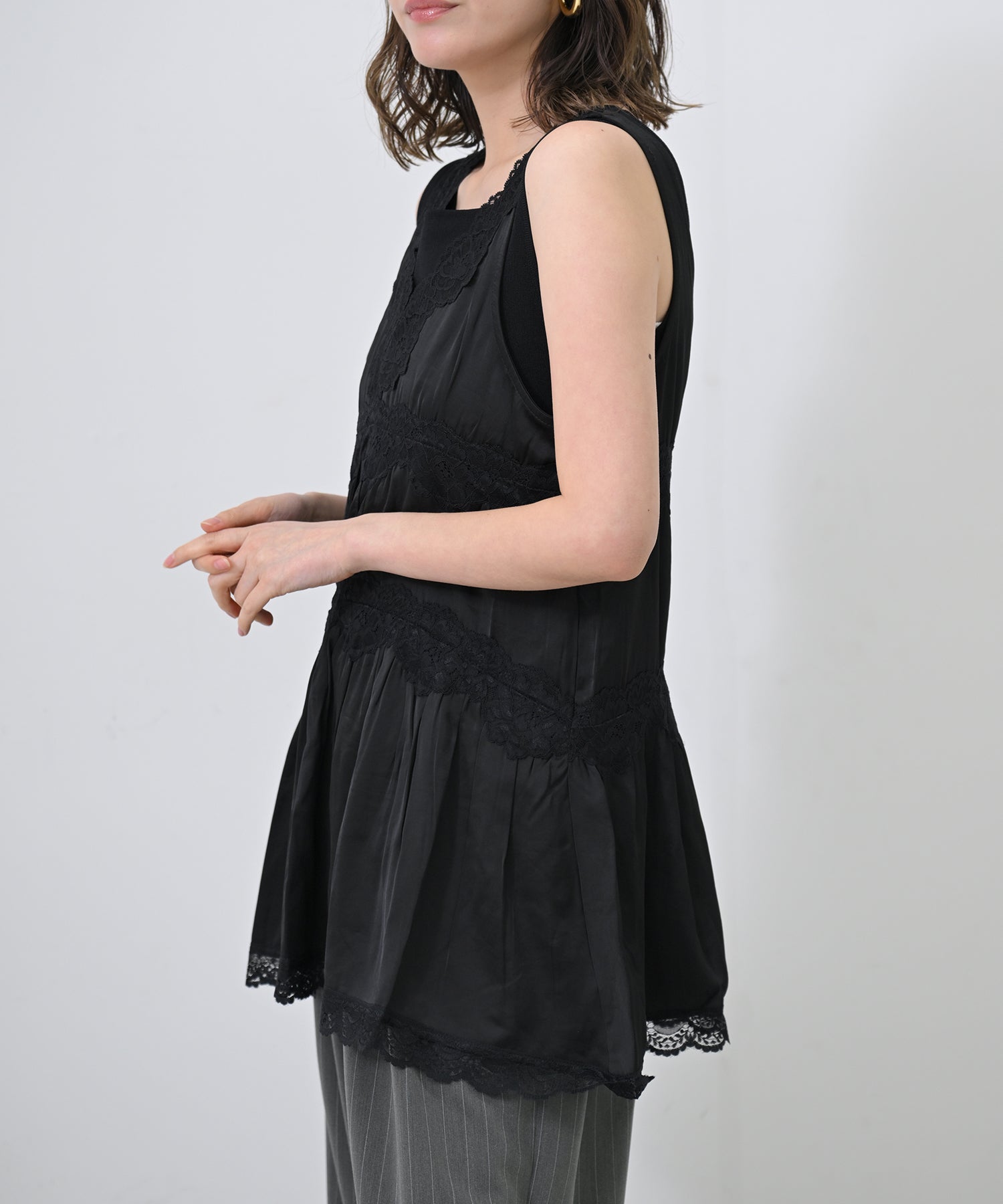ブラック　model：H167