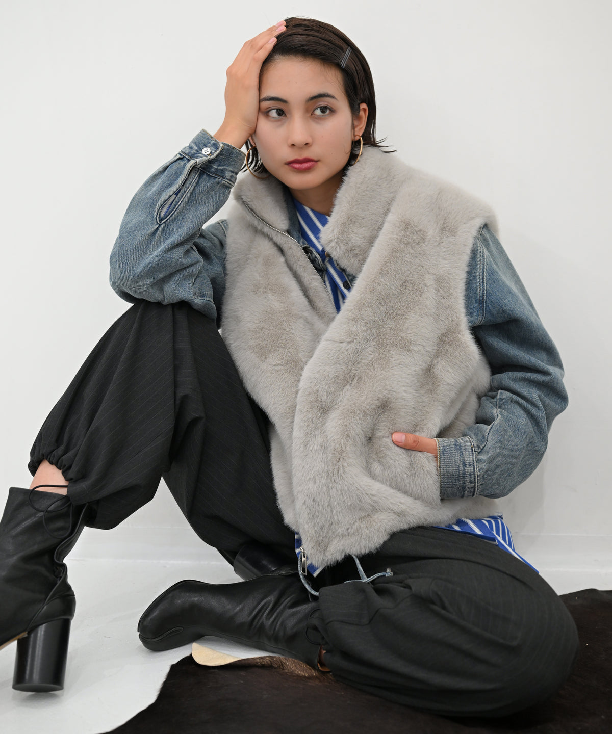 ブラックストライプ　model：H166cm