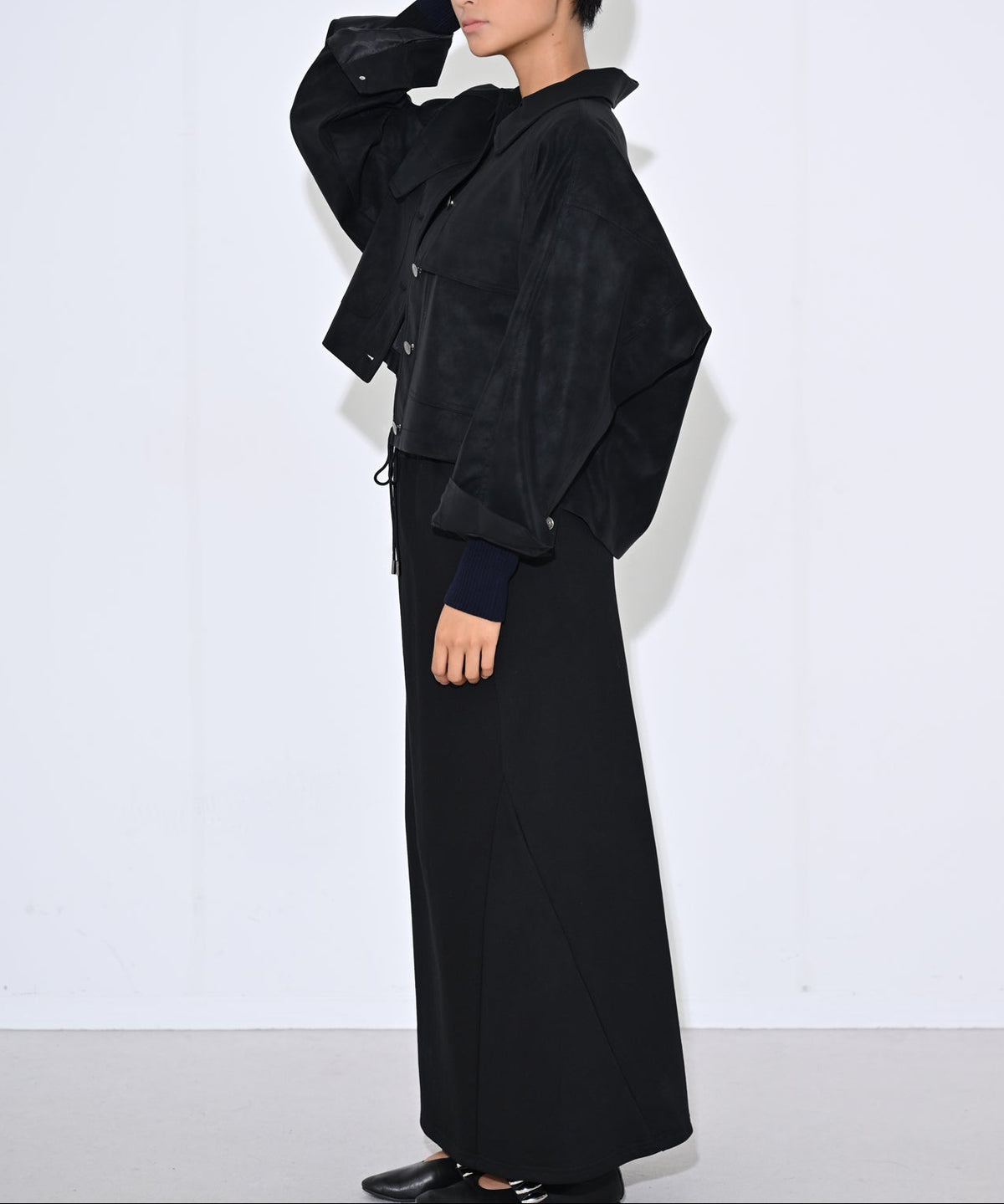 ブラック　model：H166cm