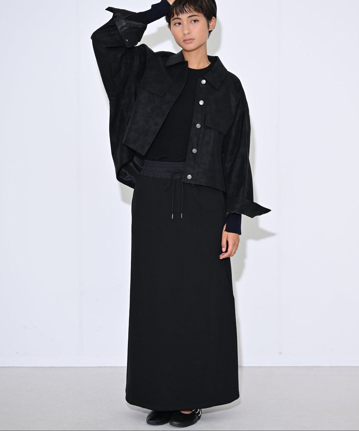 ブラック　model：H166cm