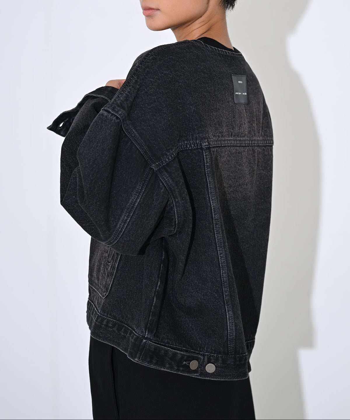 ブラック　model：H166cm