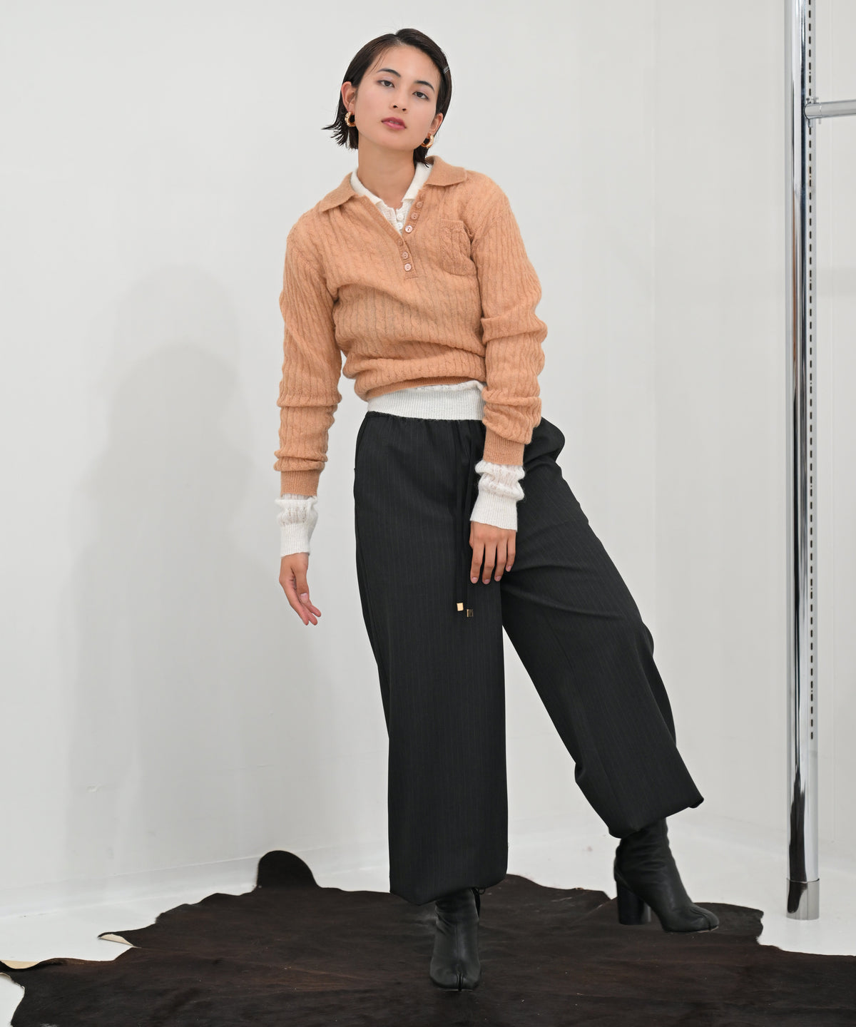 ブラックストライプ　model：H166cm