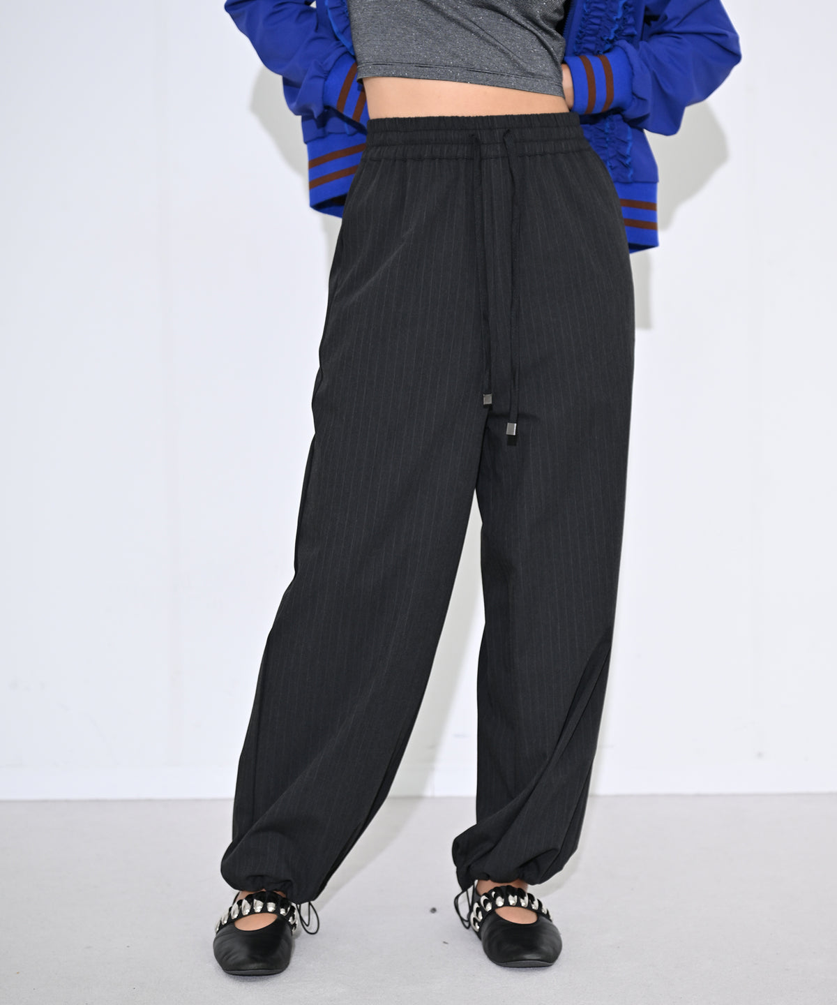 ブラックストライプ　model：H166cm