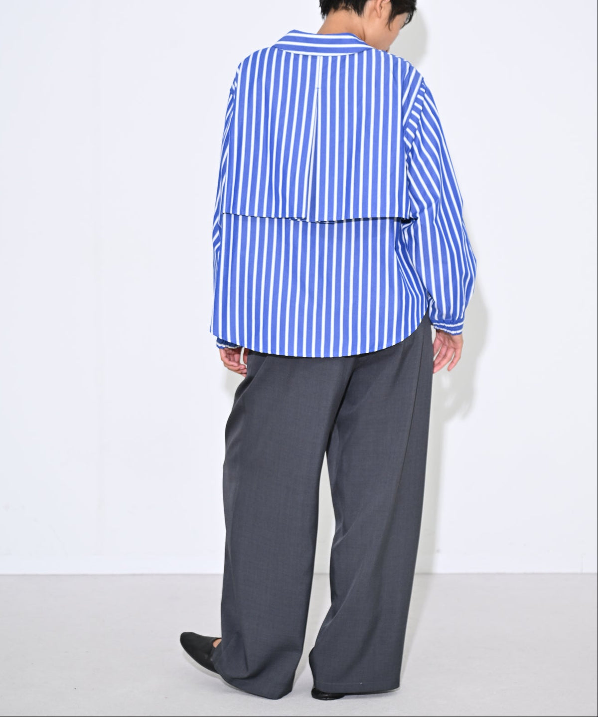 ブルー×オフホワイト　model：H166cm