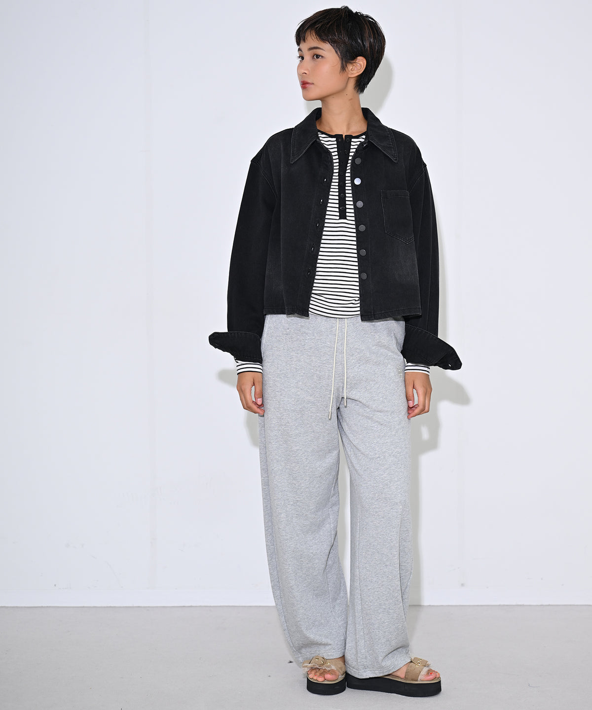 ブラック　model：H166cm