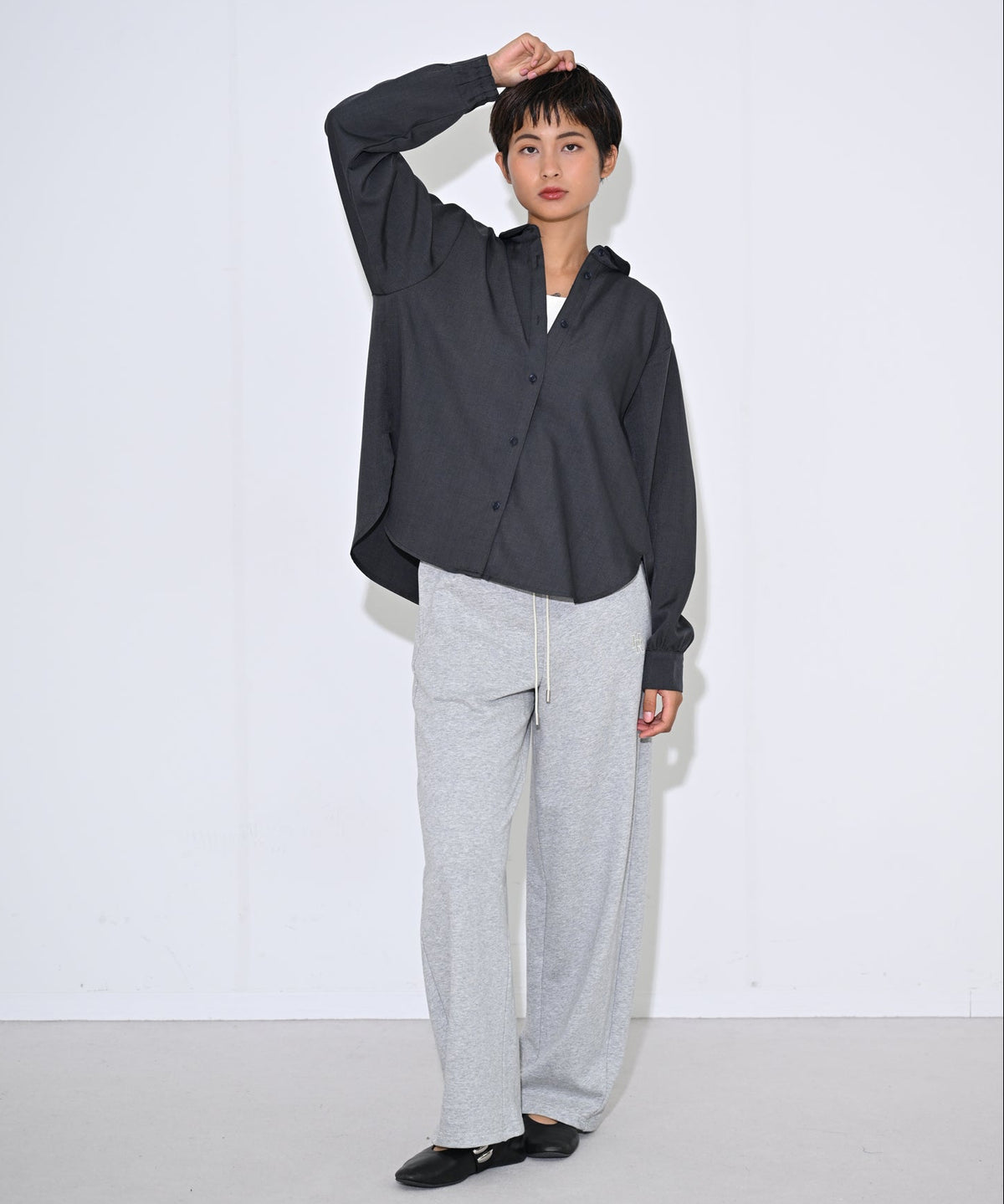 チャコール　moddel：H166cm