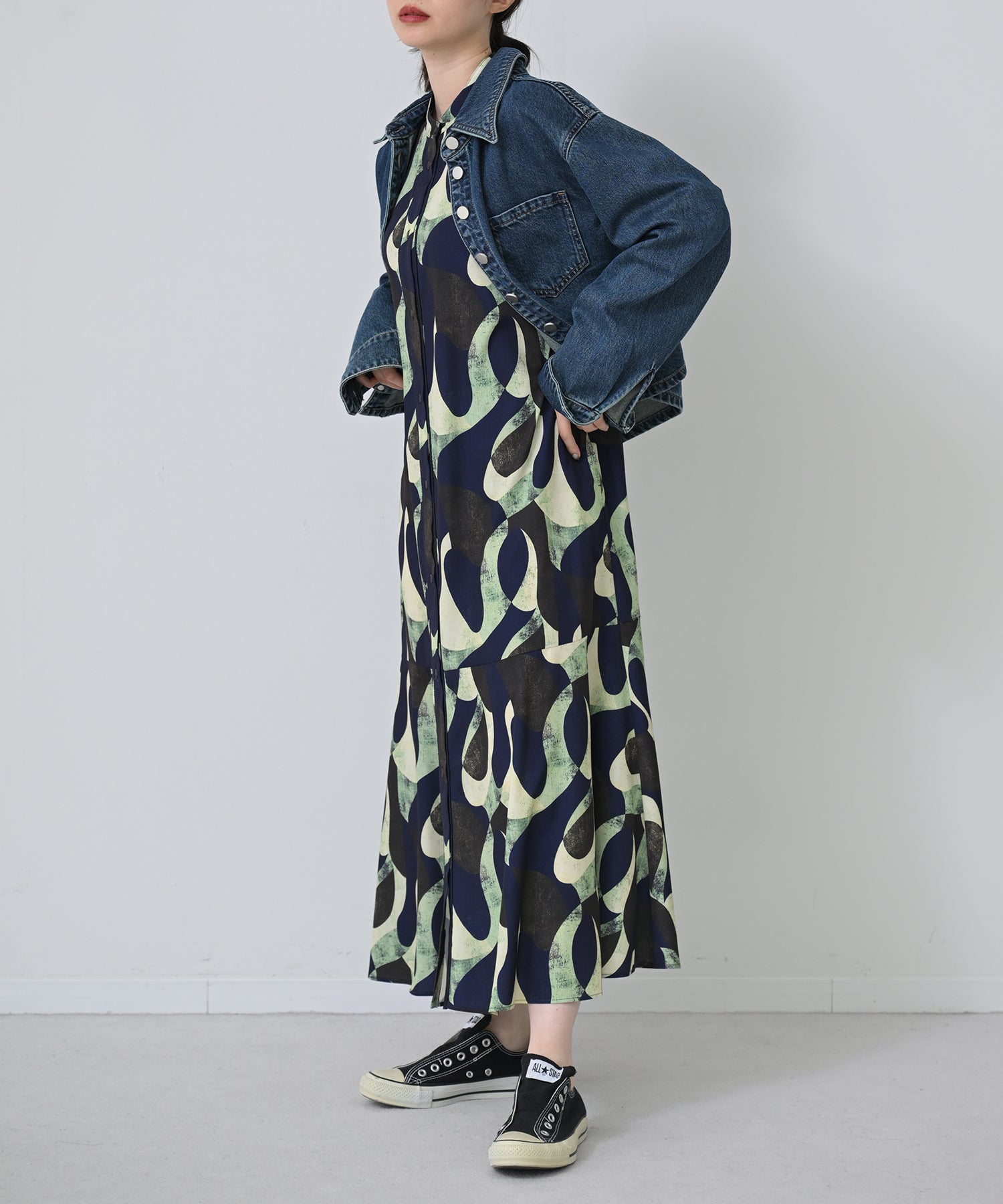 インディゴ　model：H160