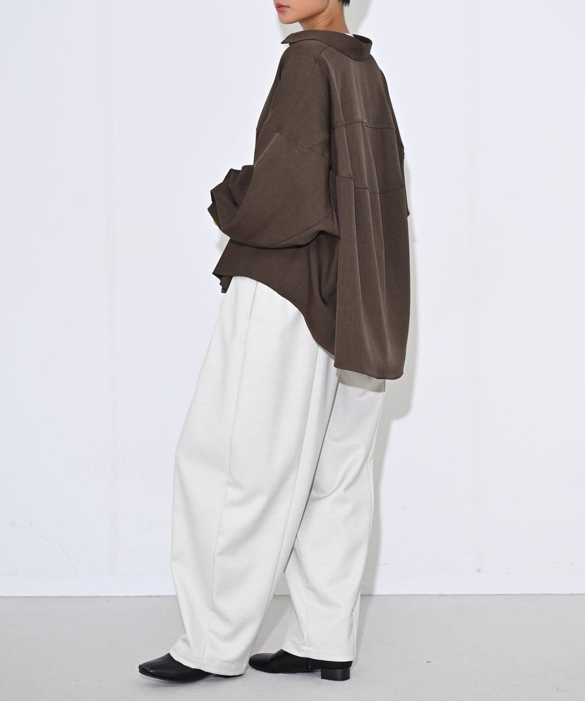 ブラウン　model：H166cm