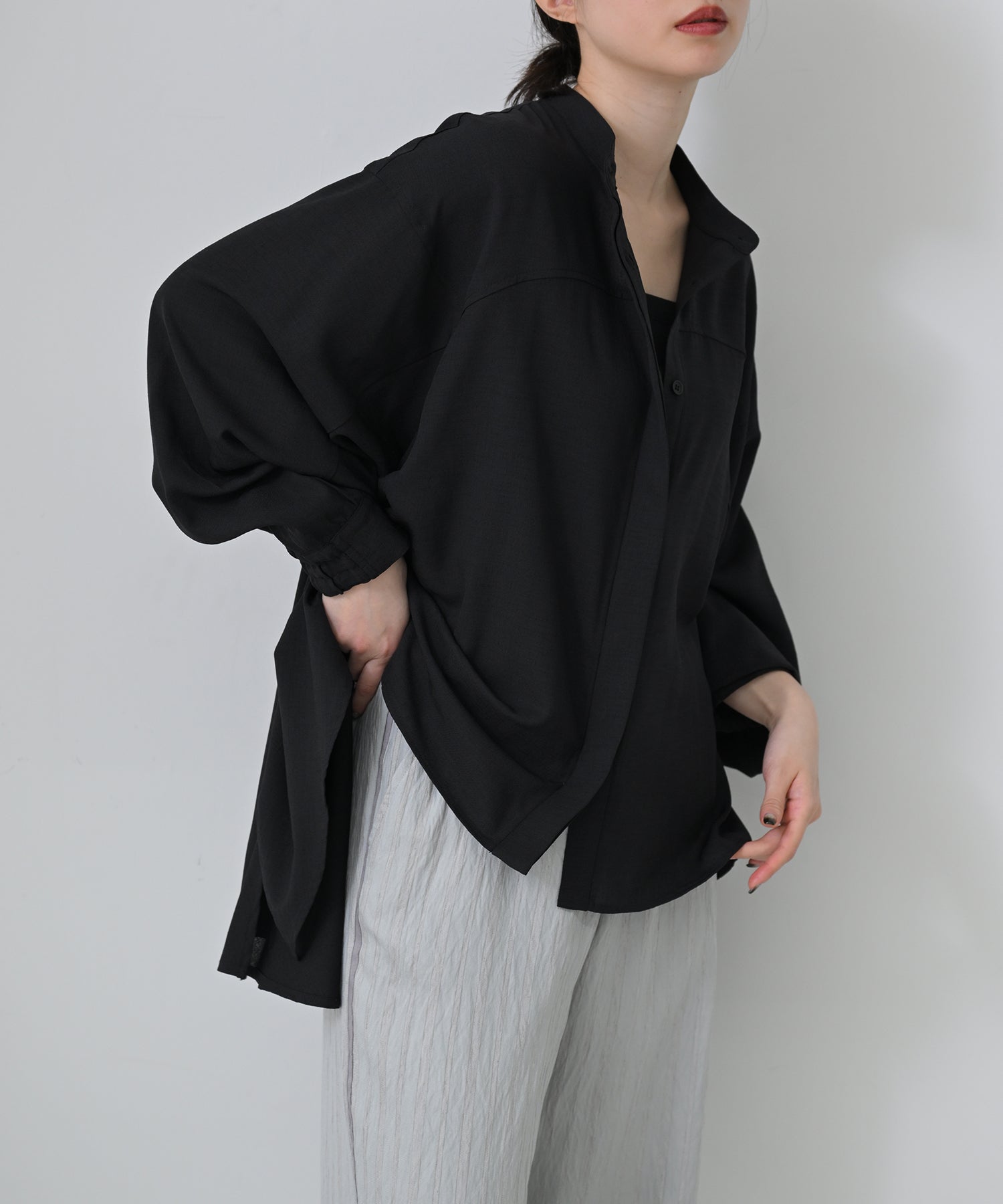 ブラック　model：H160