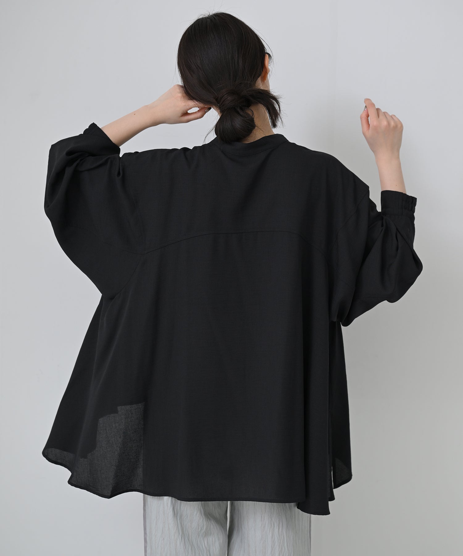 ブラック　model：H160