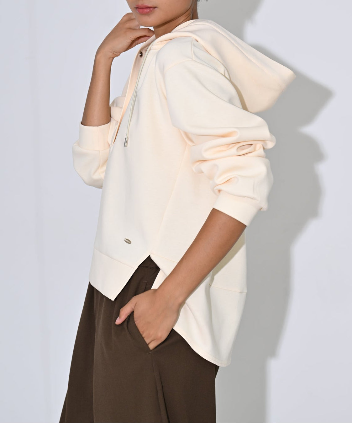 オフホワイト　model：H166cm
