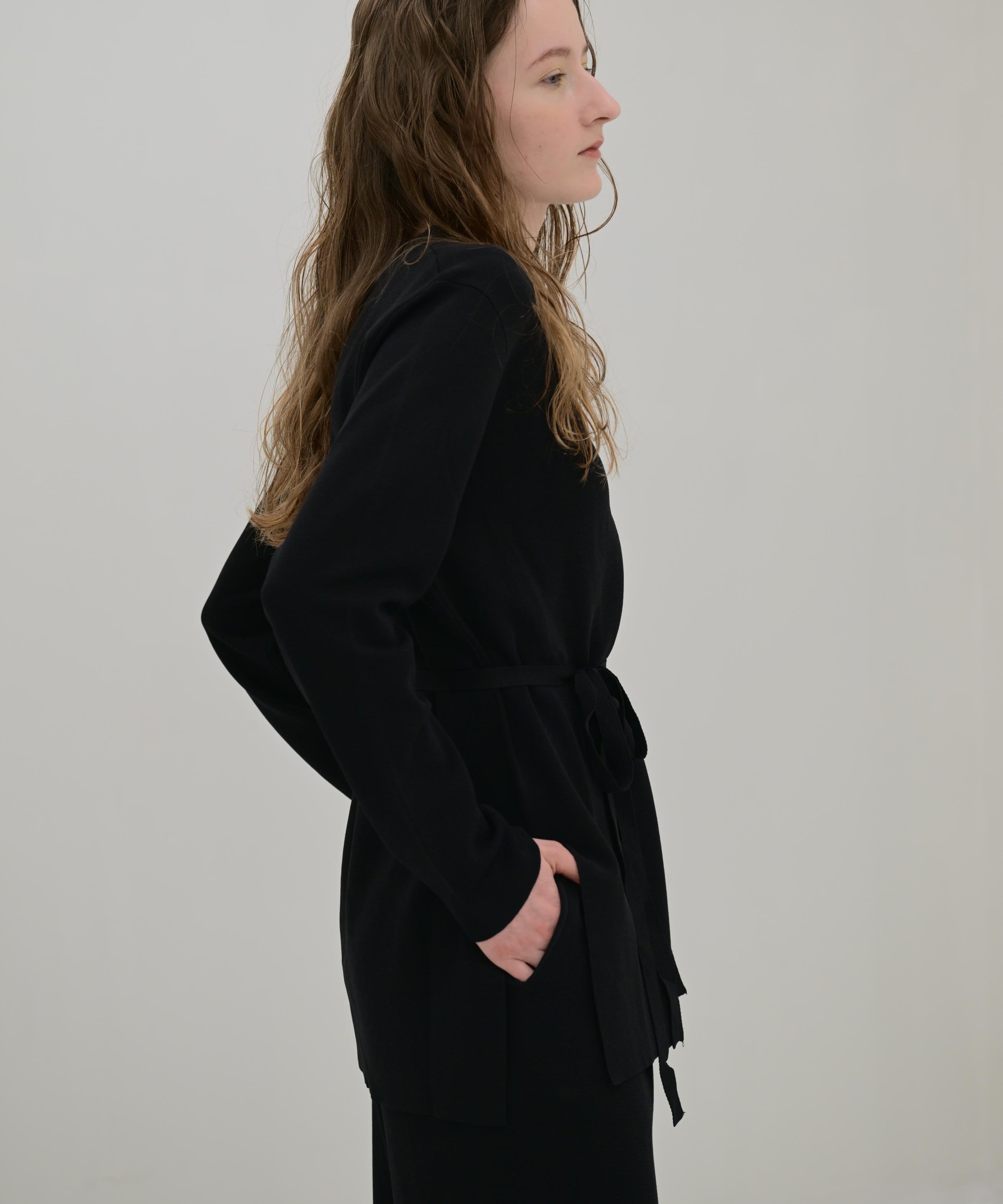 ブラック　model：H170