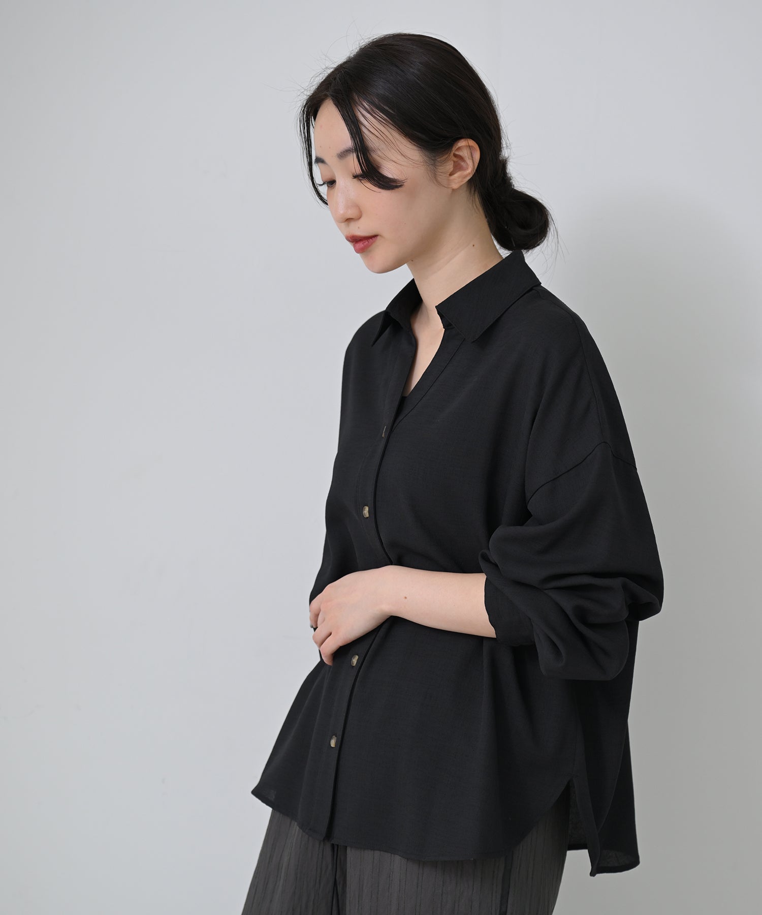 ブラック　model：H160