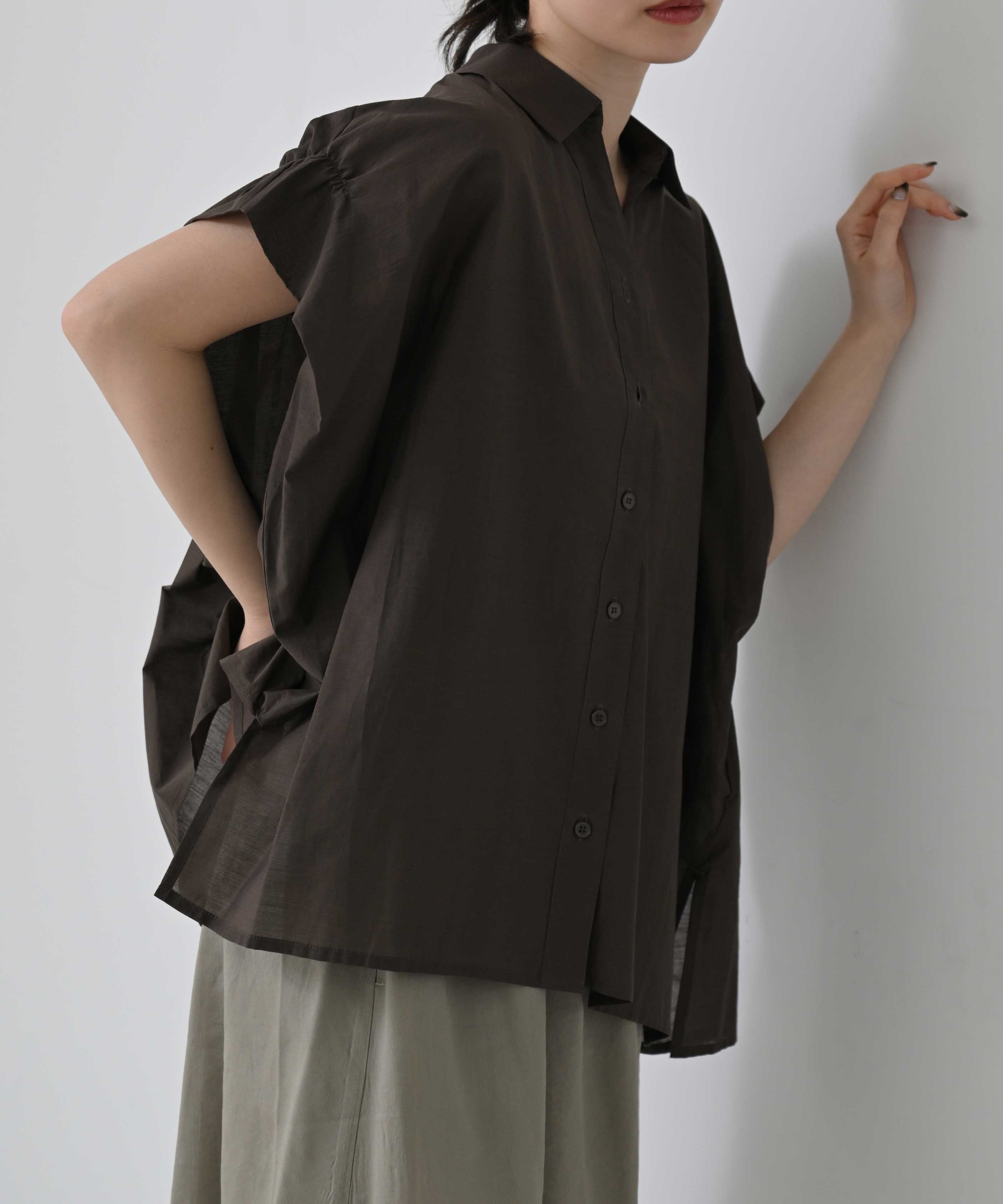 ブラウン　model：H160