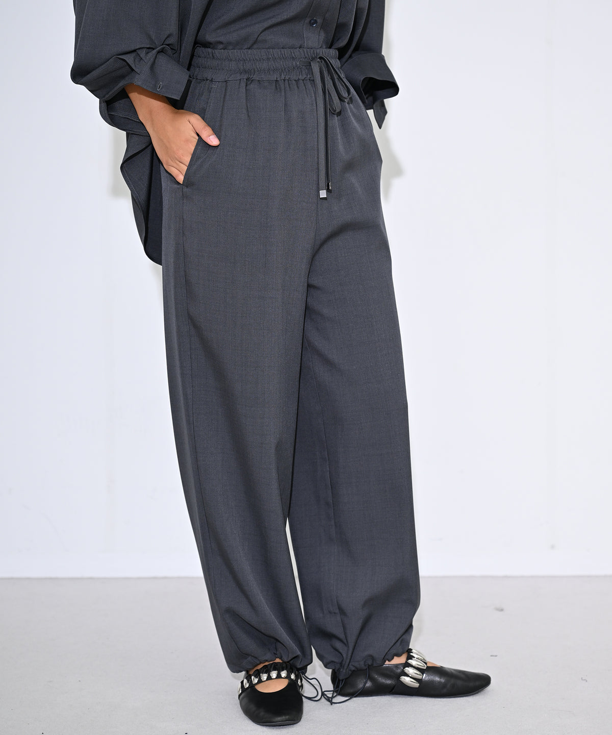 チャコール　model：H166cm