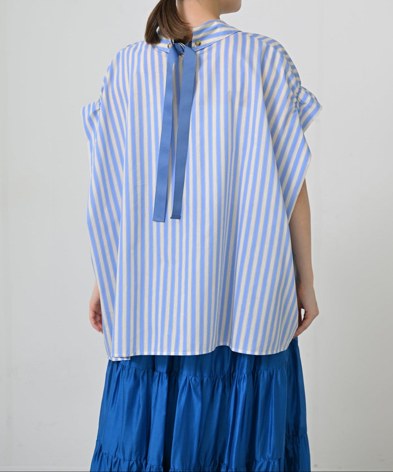 ライトブルー×オフ　model：H167