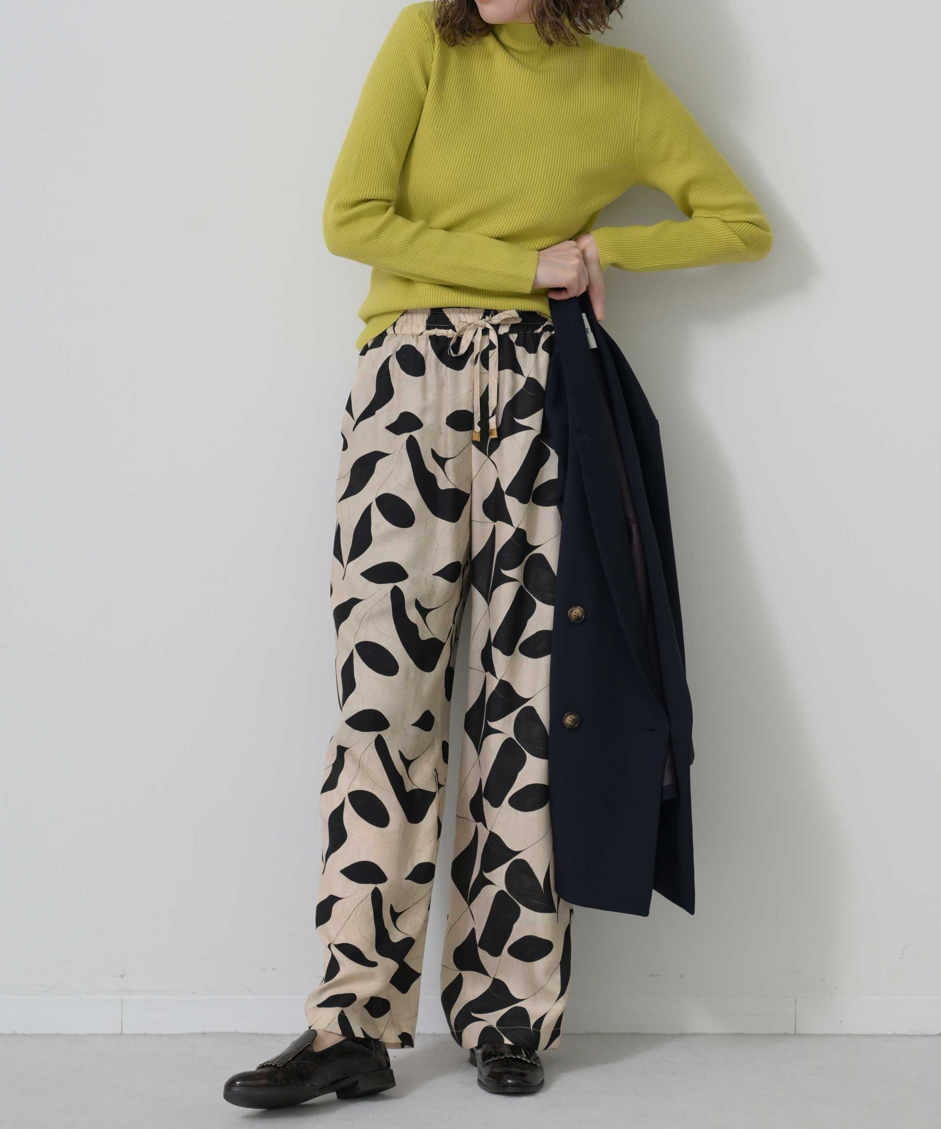 ネイビー　model：H167