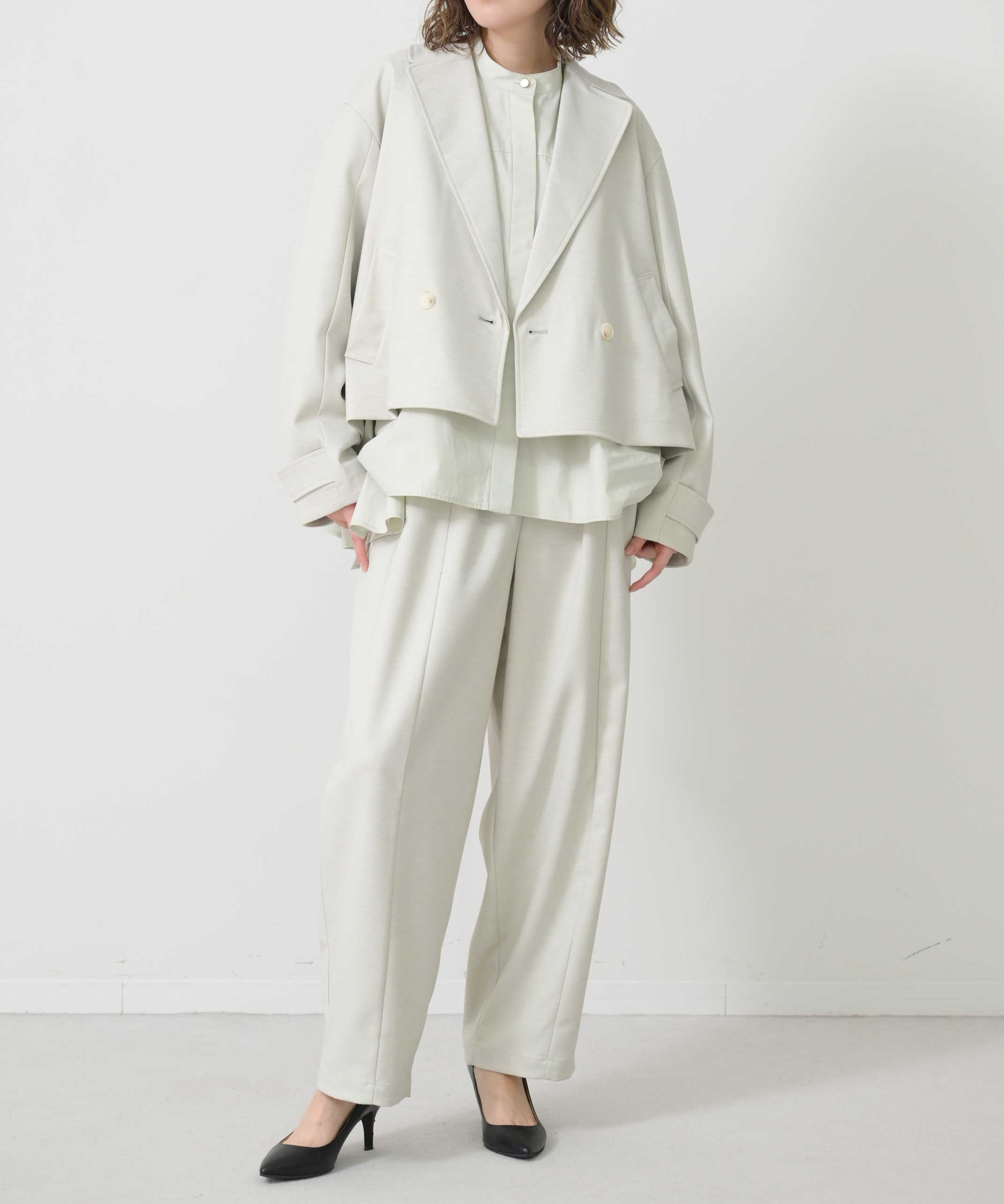 ベージュ　model：H167