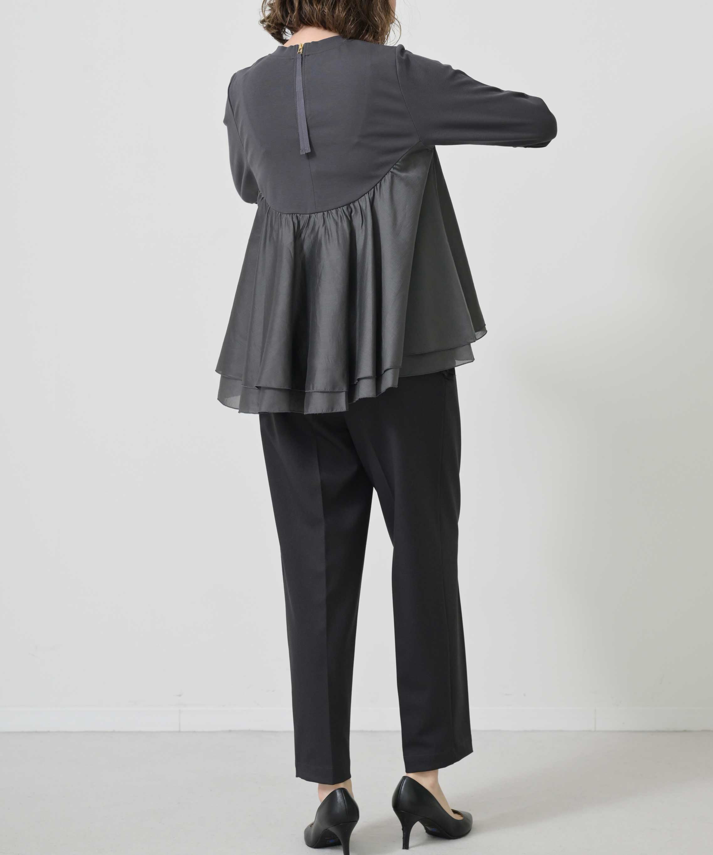 Side-Switched Frill Top