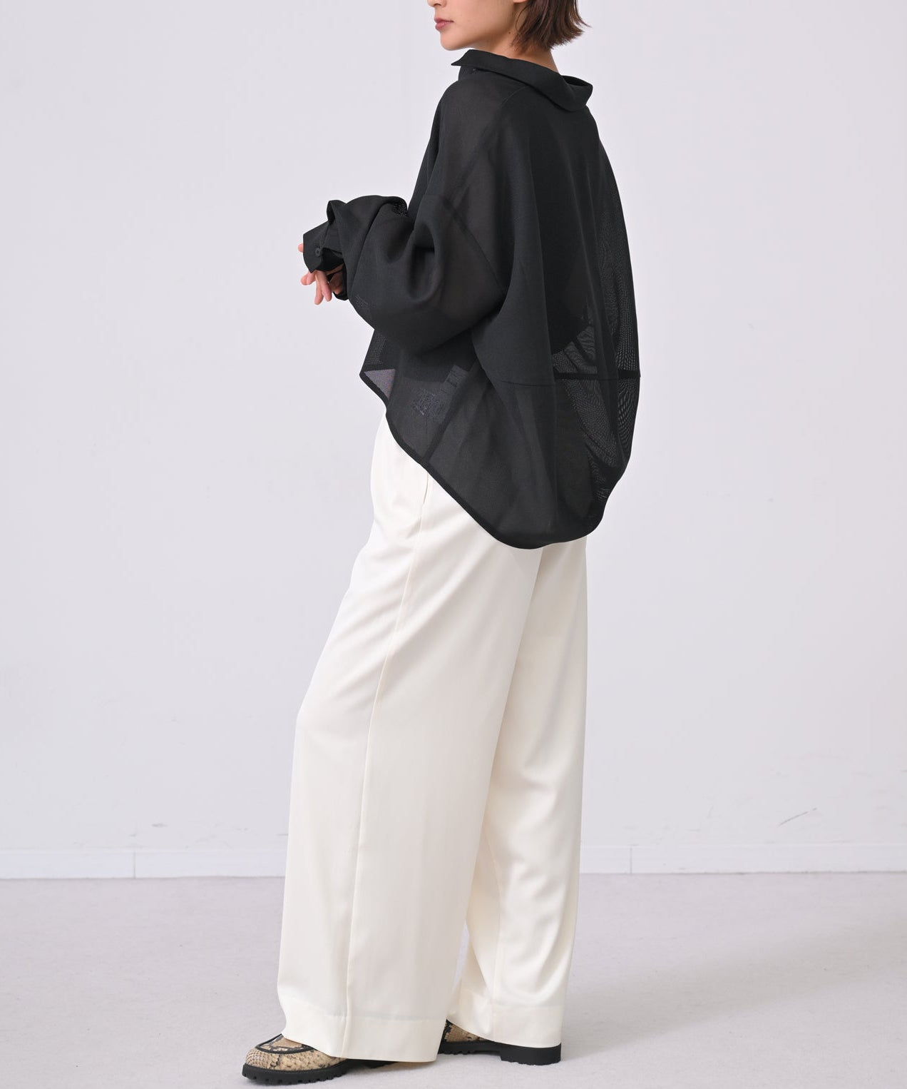ブラック　model：H166cm