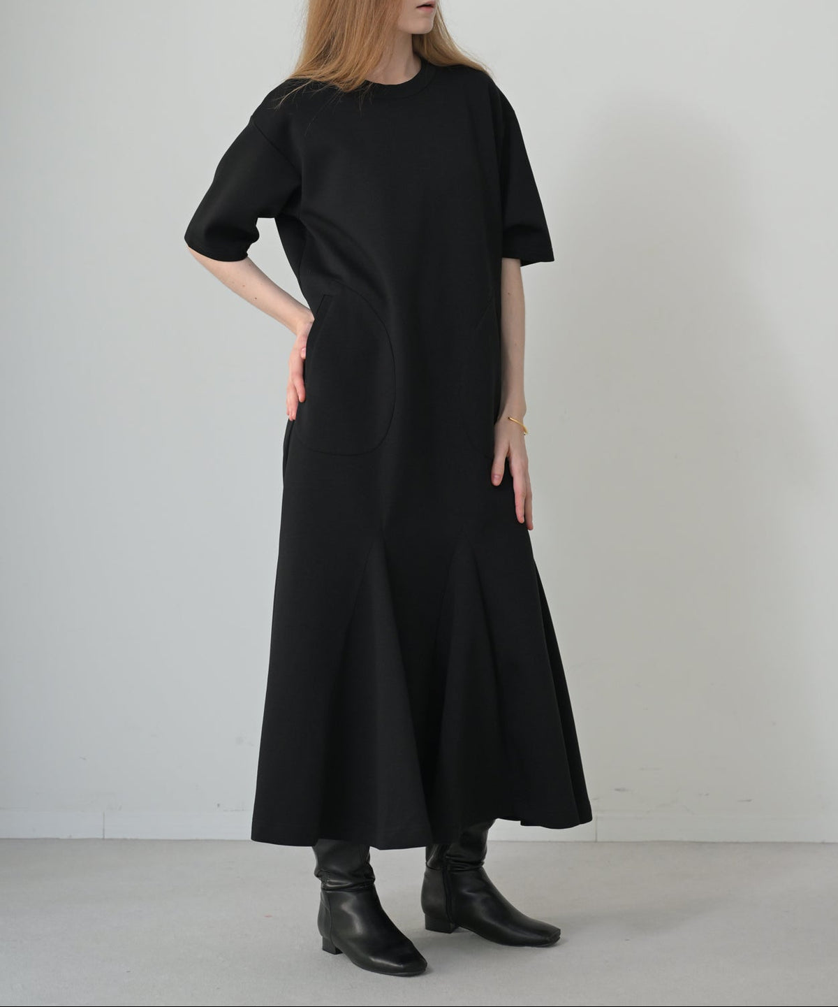 ブラック　model；H170cm