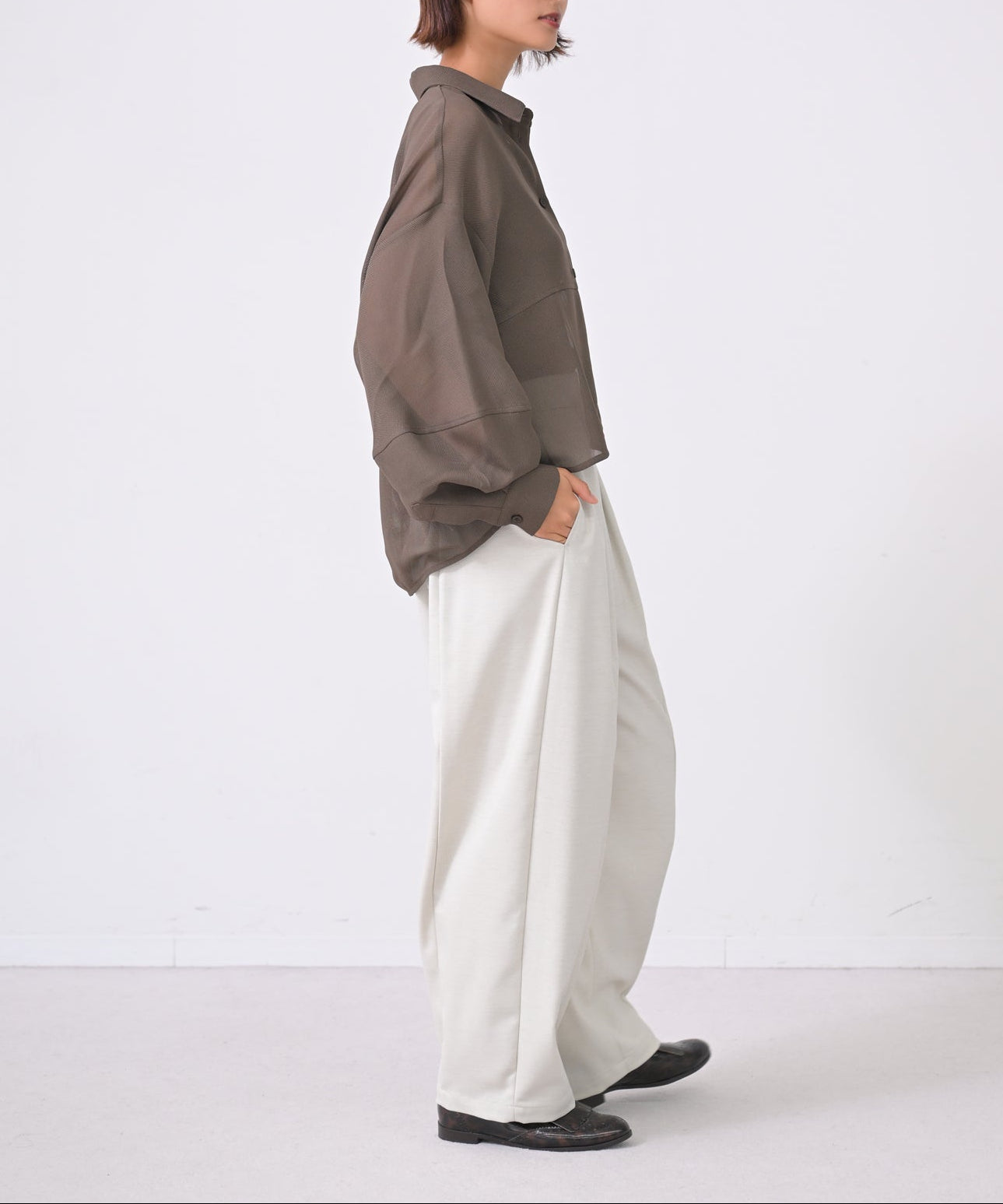 カーキ　model：H166cm