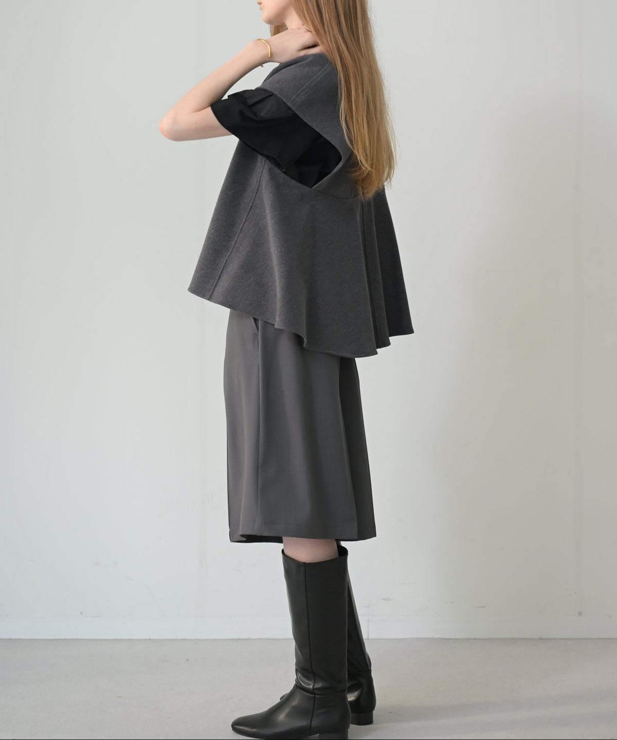 チャコール　model：H170cm