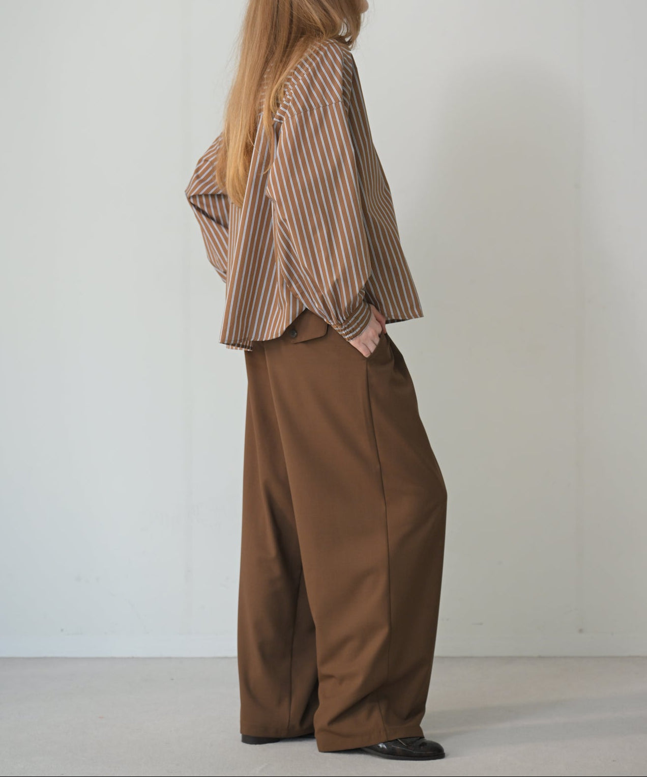 ブラウン　model：H170cm