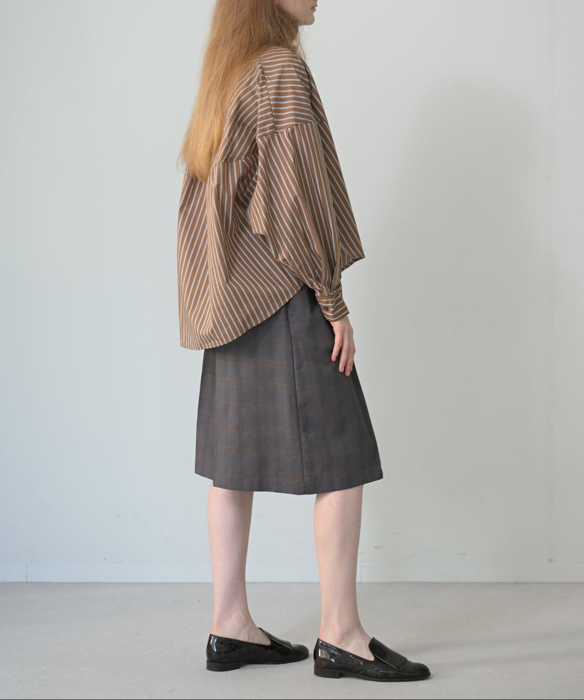 ブラウンストライプ　model：H170cm