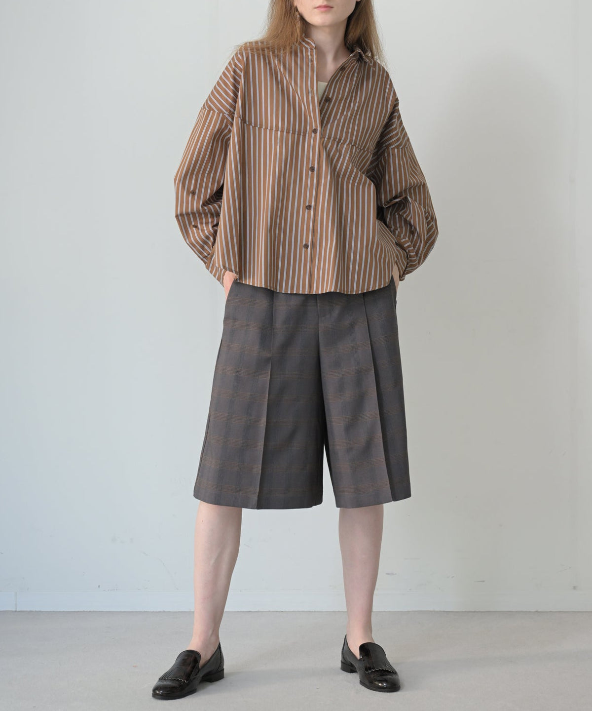ブラウンストライプ　model：H170cm
