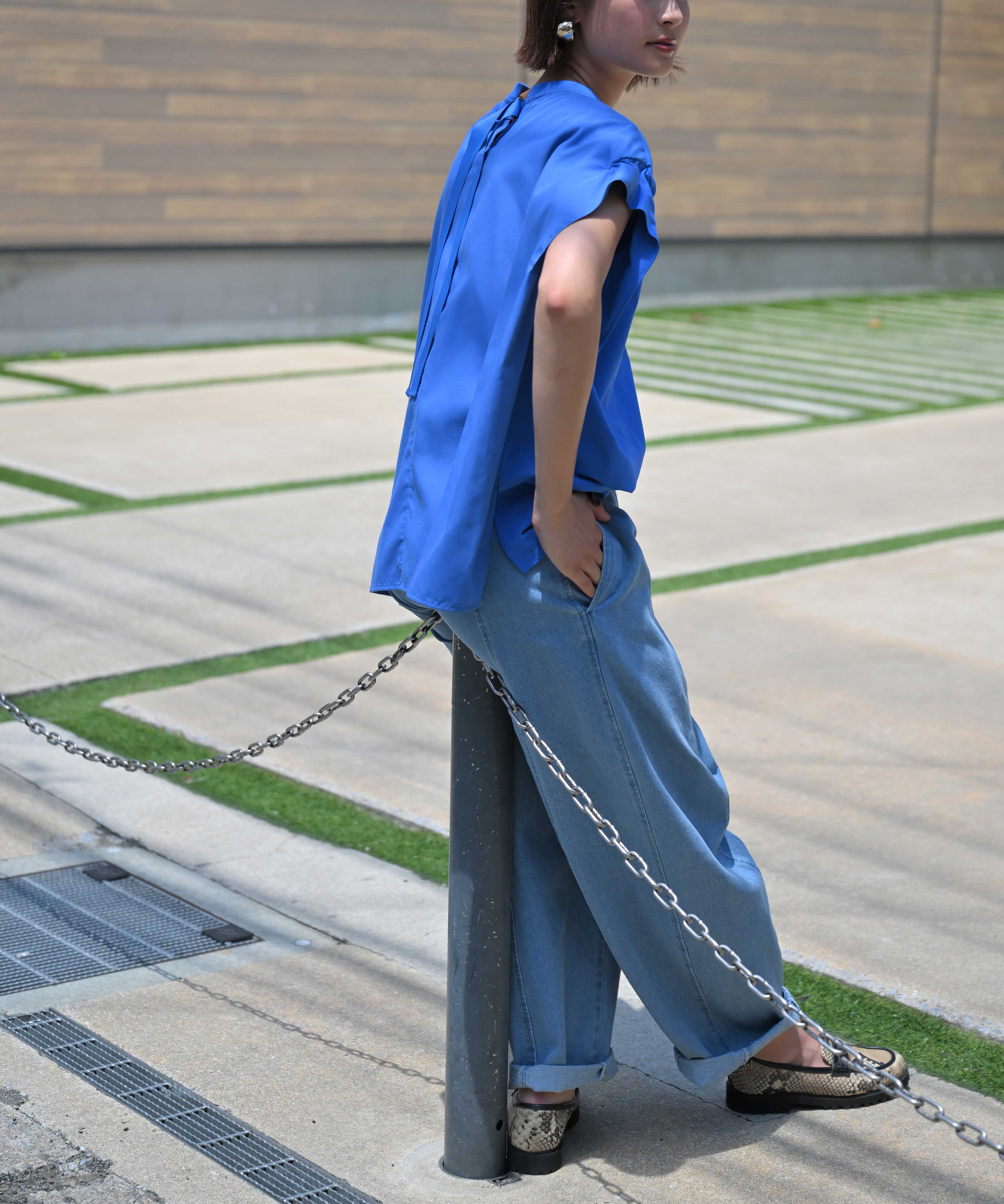 ブルー　model：H166