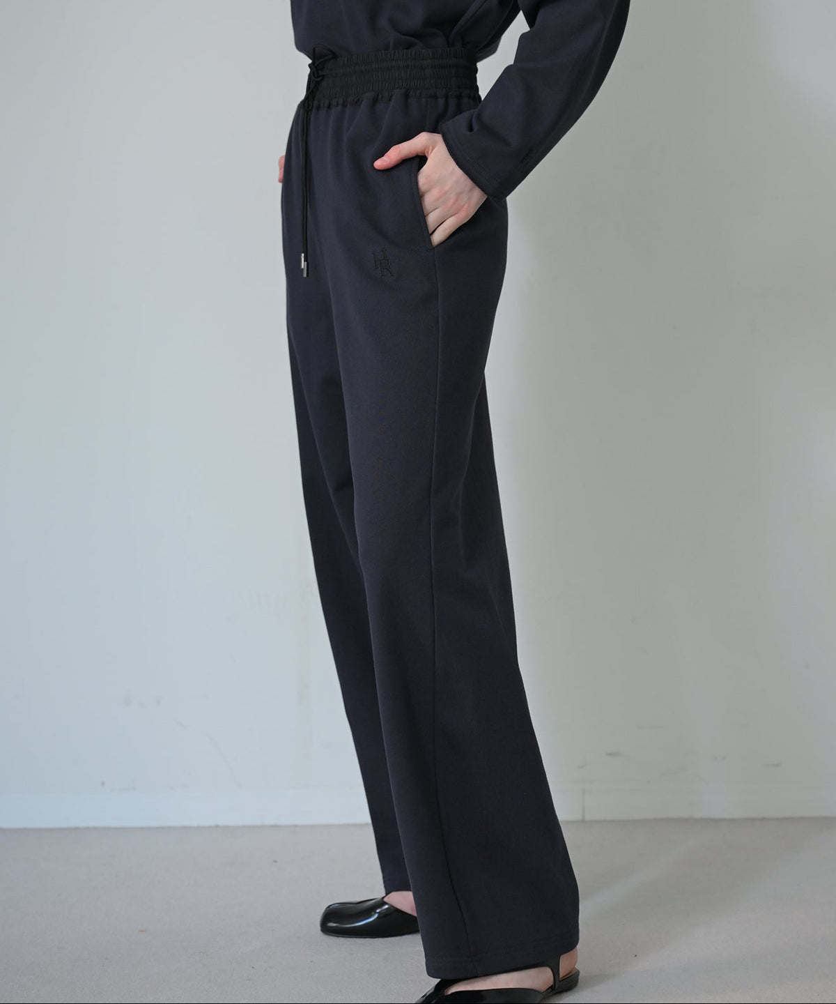 ネイビー Lサイズ　model：H170cm